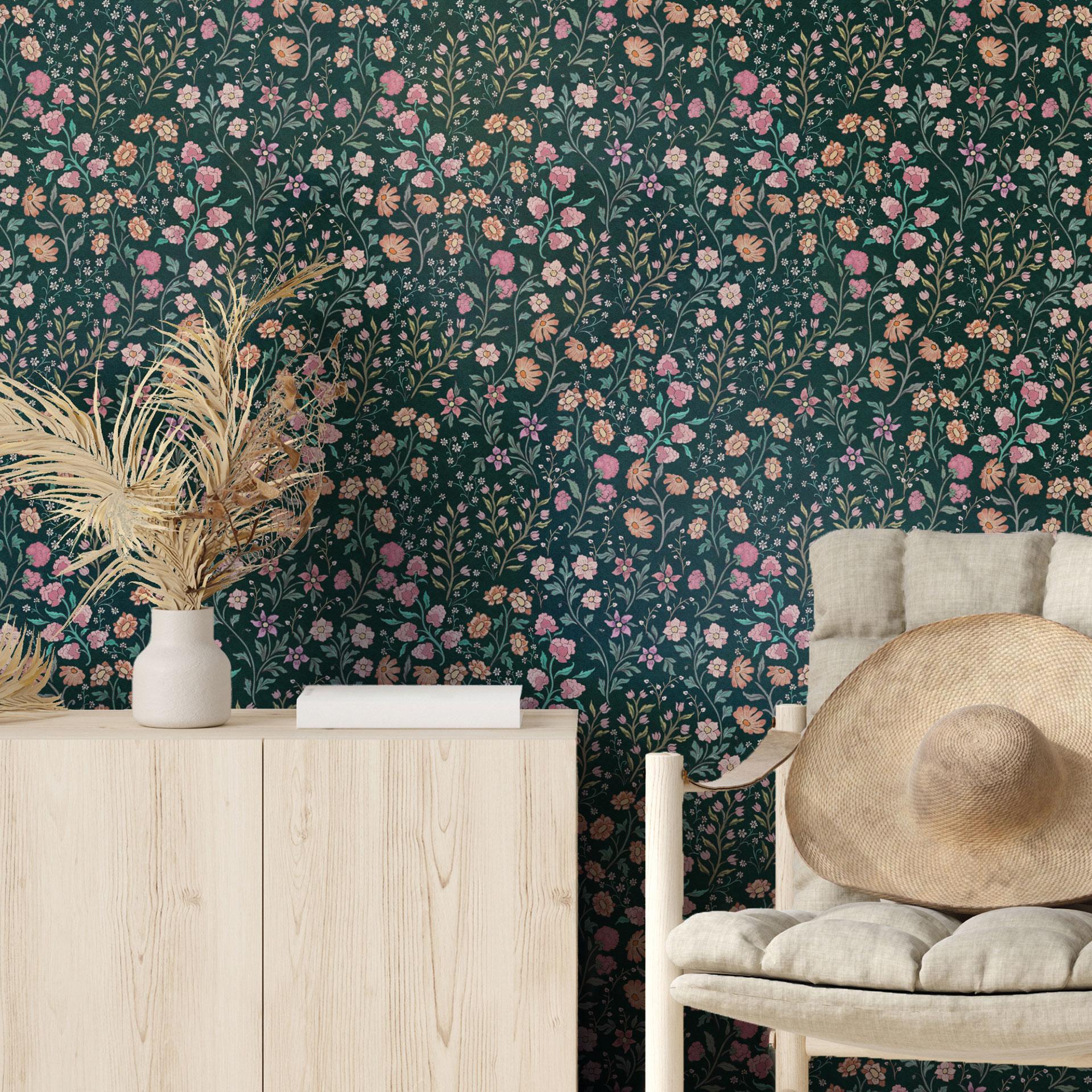 Patroonbehang weide bloemen vintage - donkergroen - Bloomery Decor