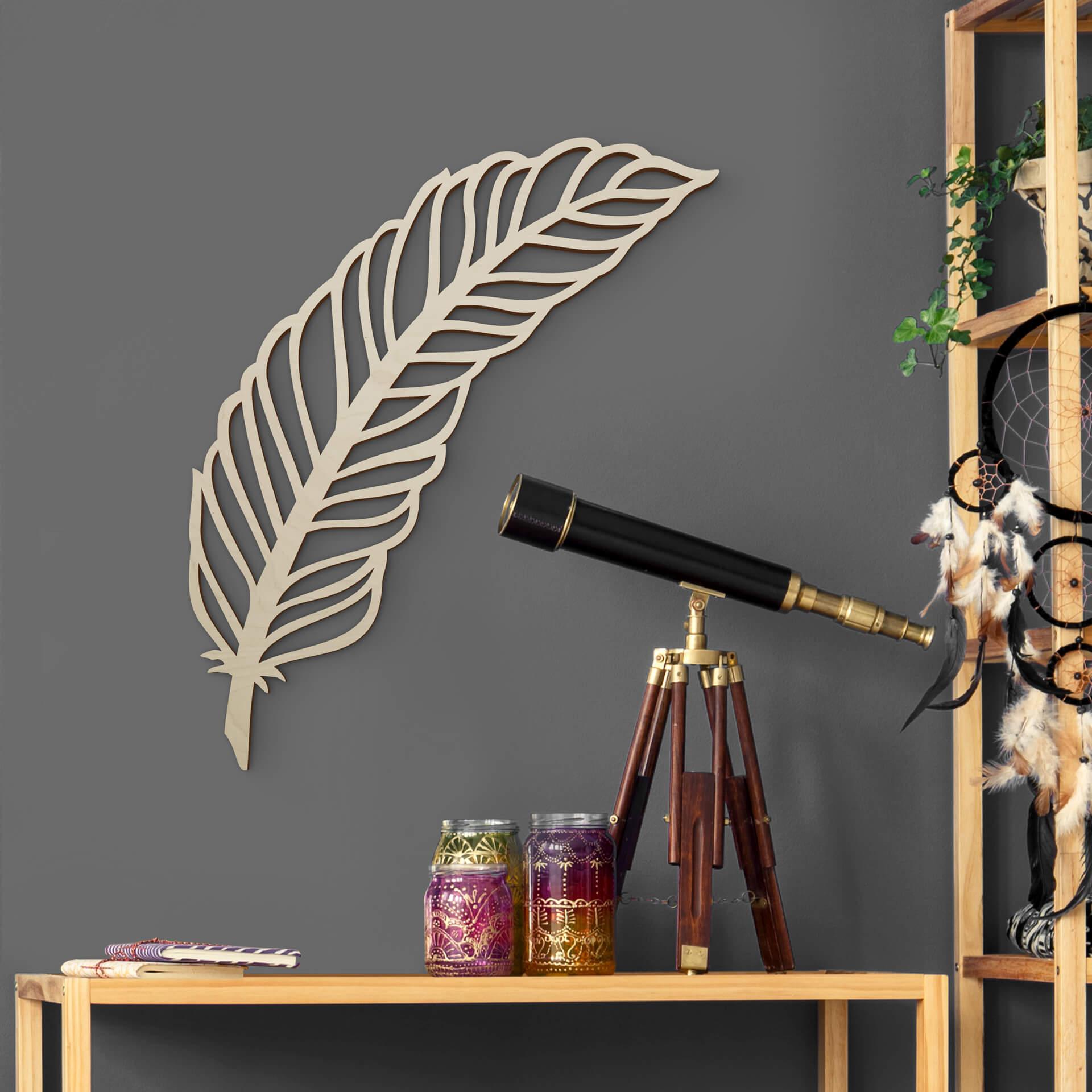 Decoración en madera álamo - pluma curvada