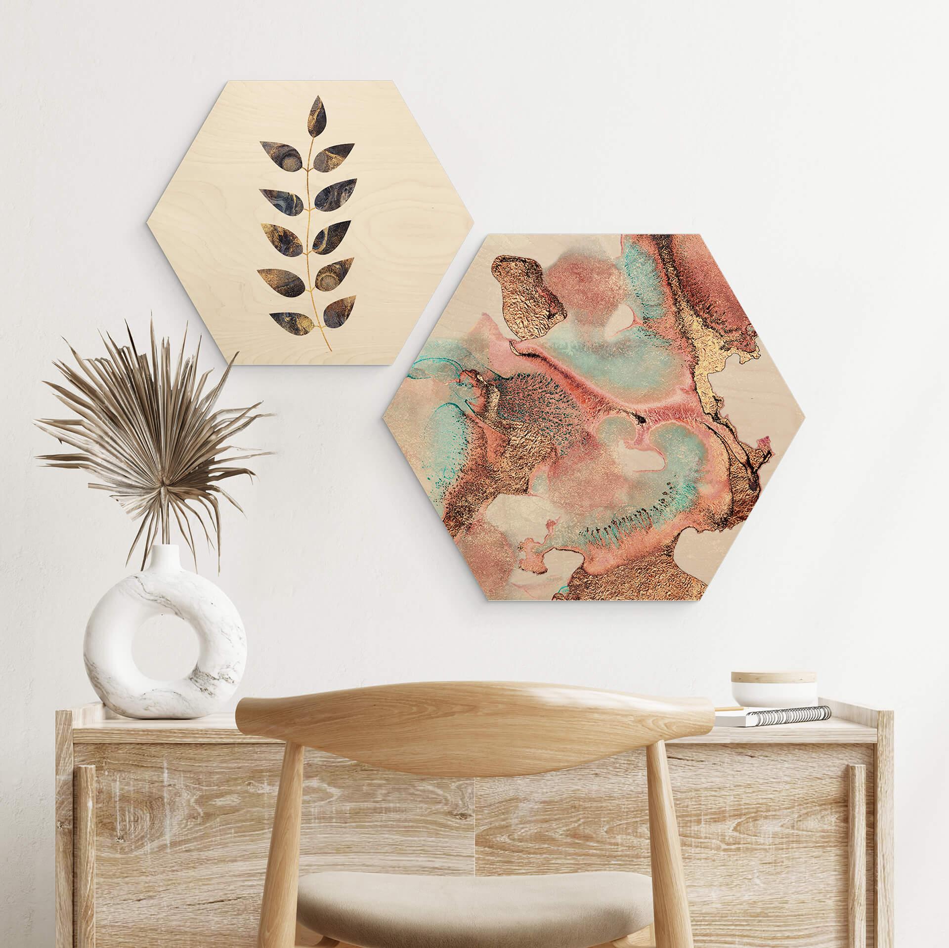 Hexagon Hout Fredriksson - Golden ink with nuances in rosé