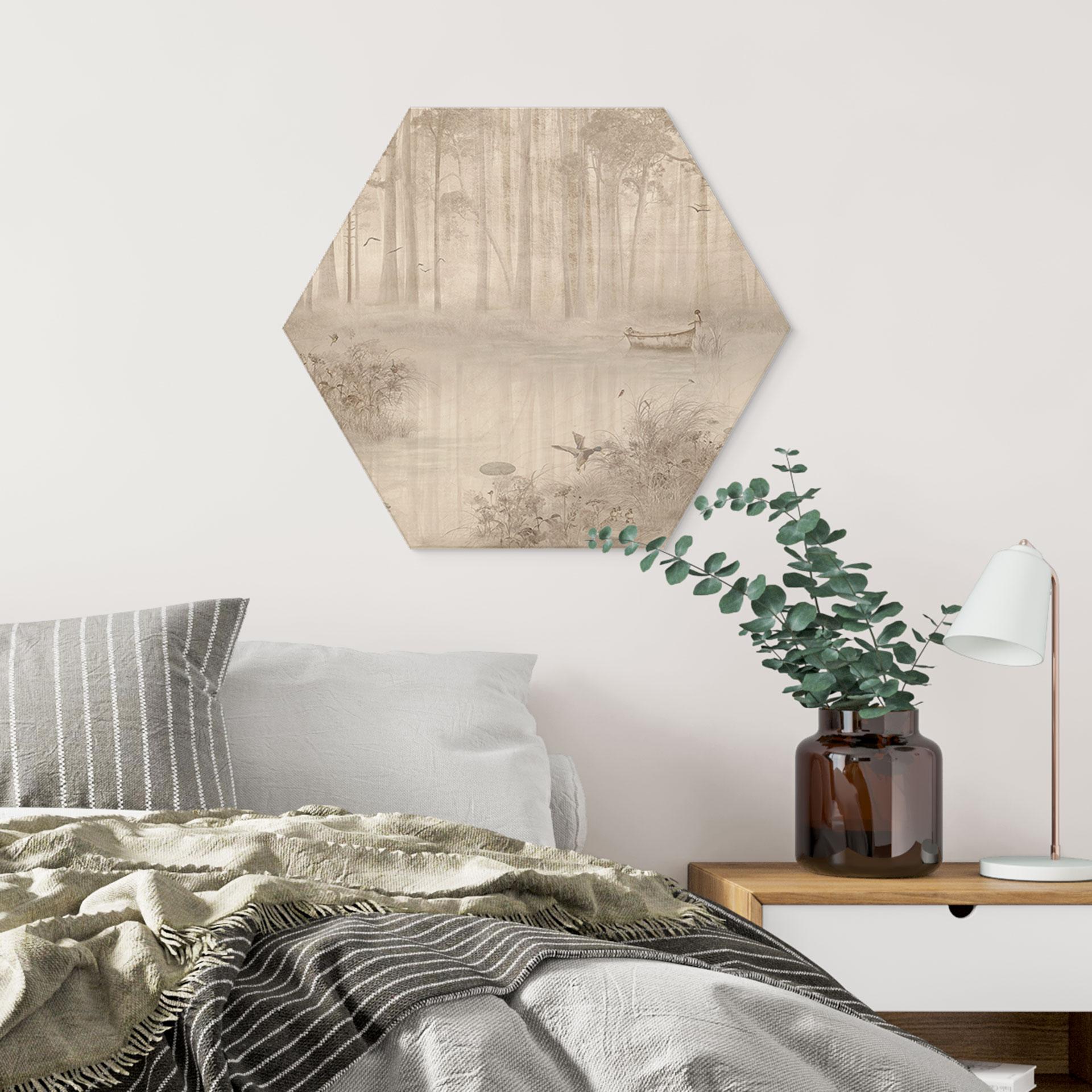 Hexagon Holzbild Wald am See im Nebel in Beige - Ms Tiff