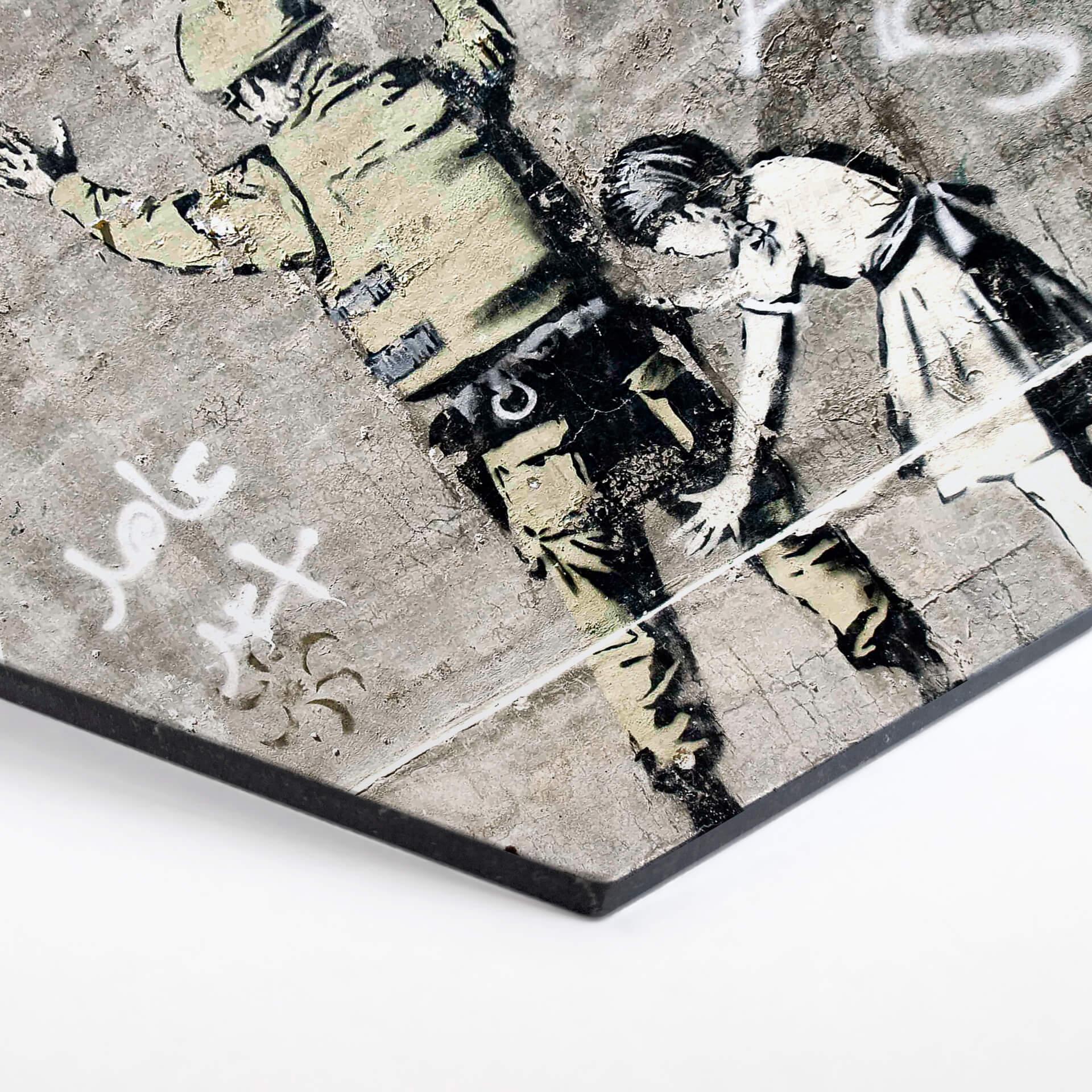Hexagon - Alu-Dibond - Banksy - Girl searching soldier