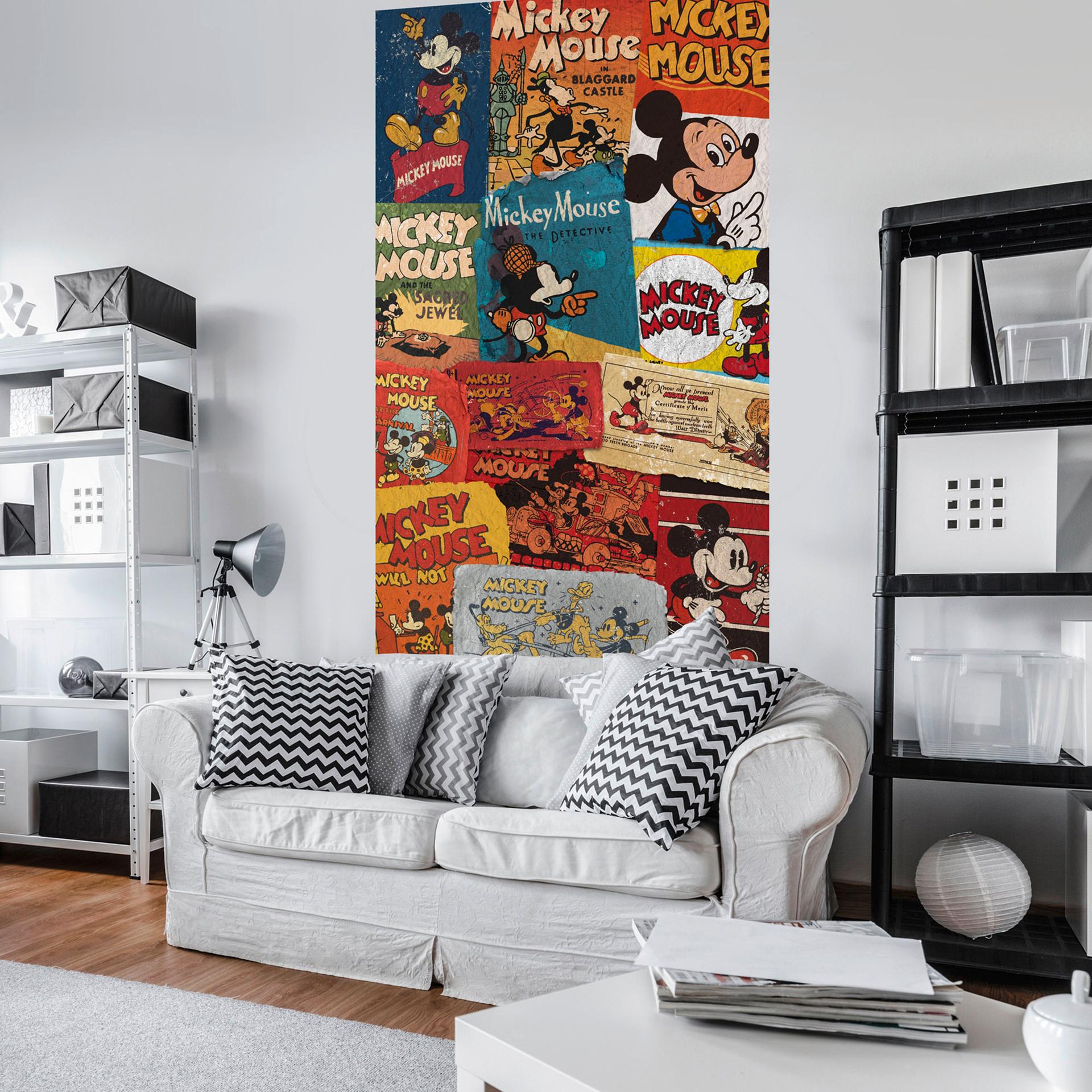 Vliesbehang - Mickey Billboard - 120 x 200 cm