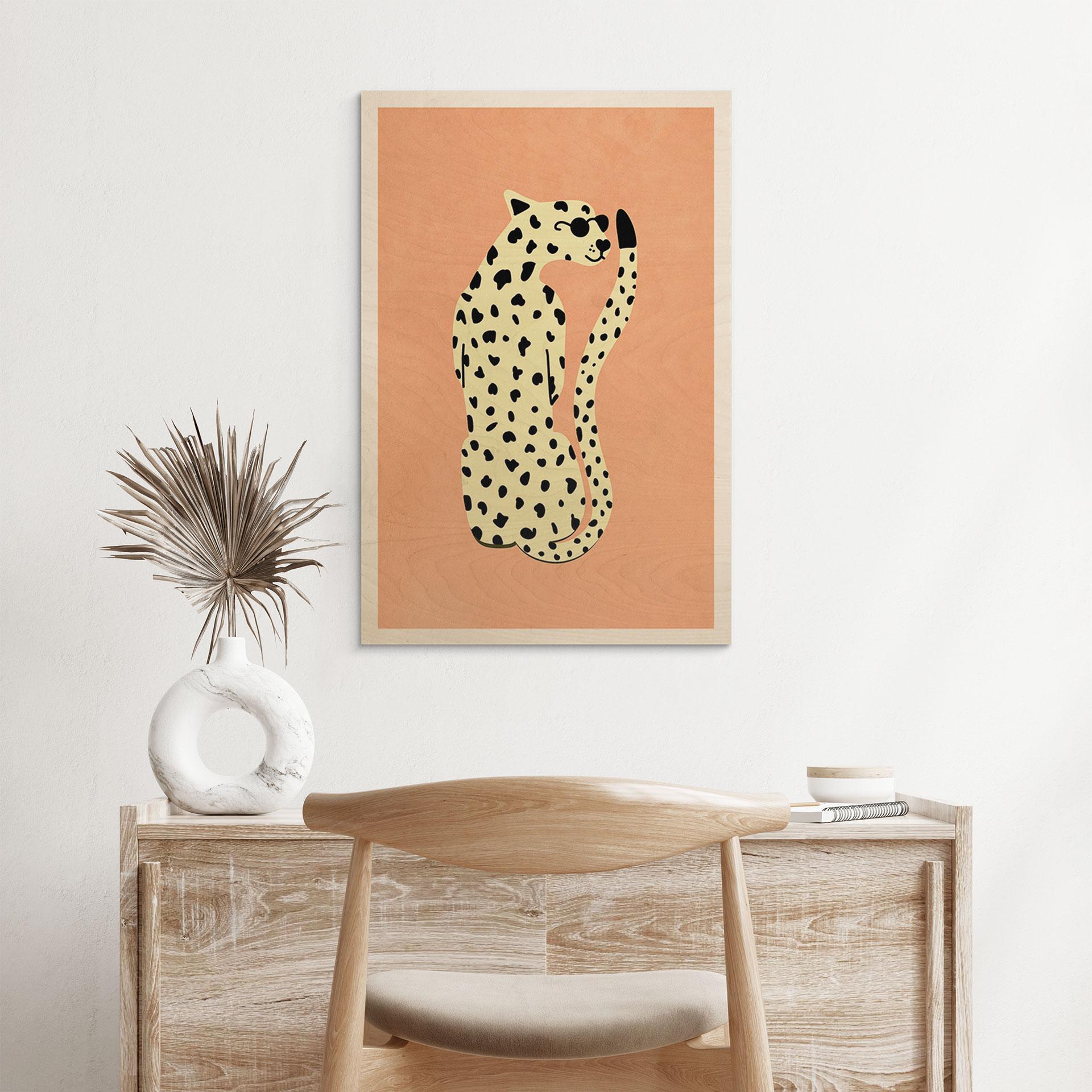 Billede af træ elegant gepard med solbriller - Oltmanns