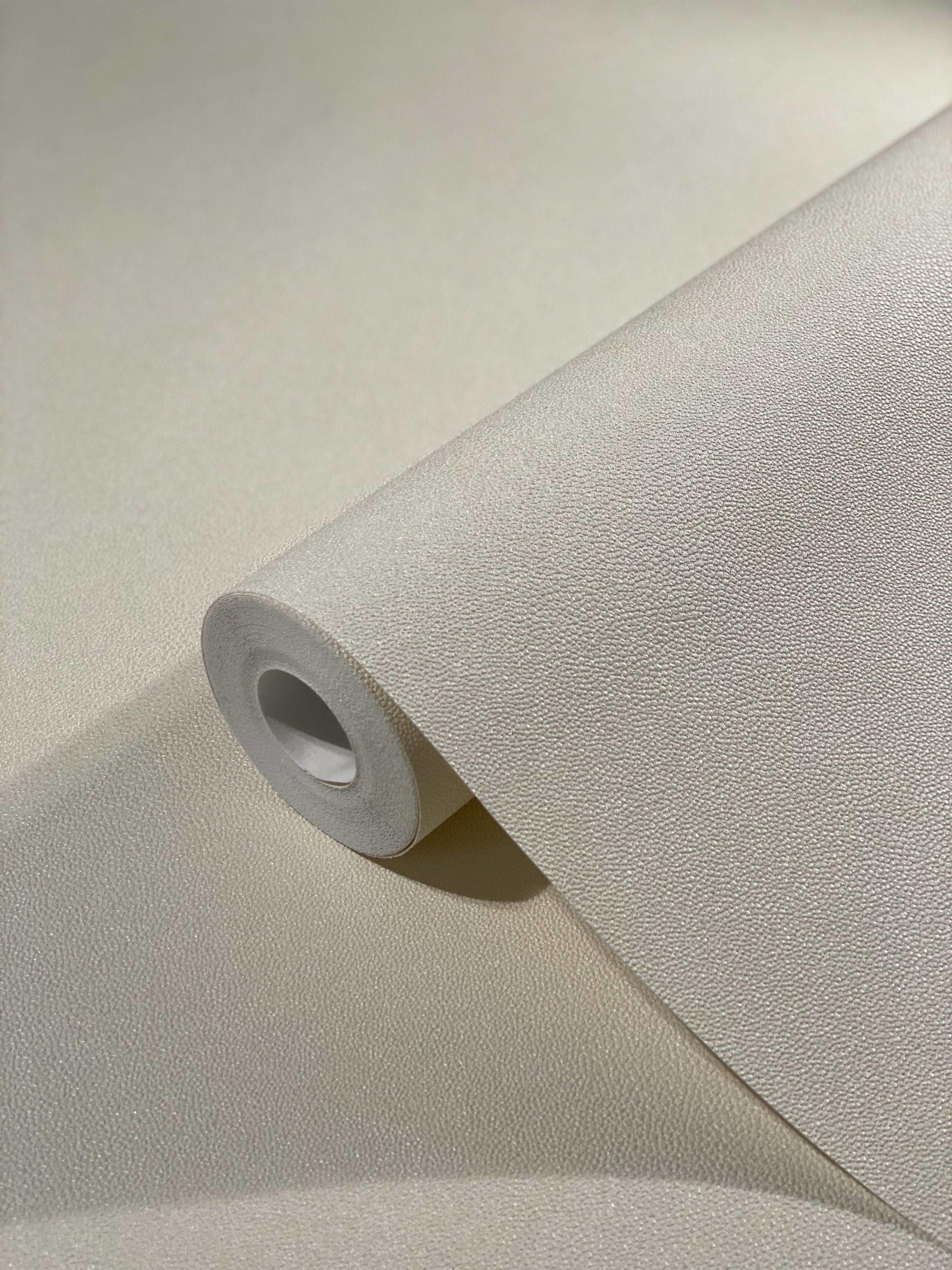 Non-woven tapet med små perler beige ensfarvet af Harald Glööckler