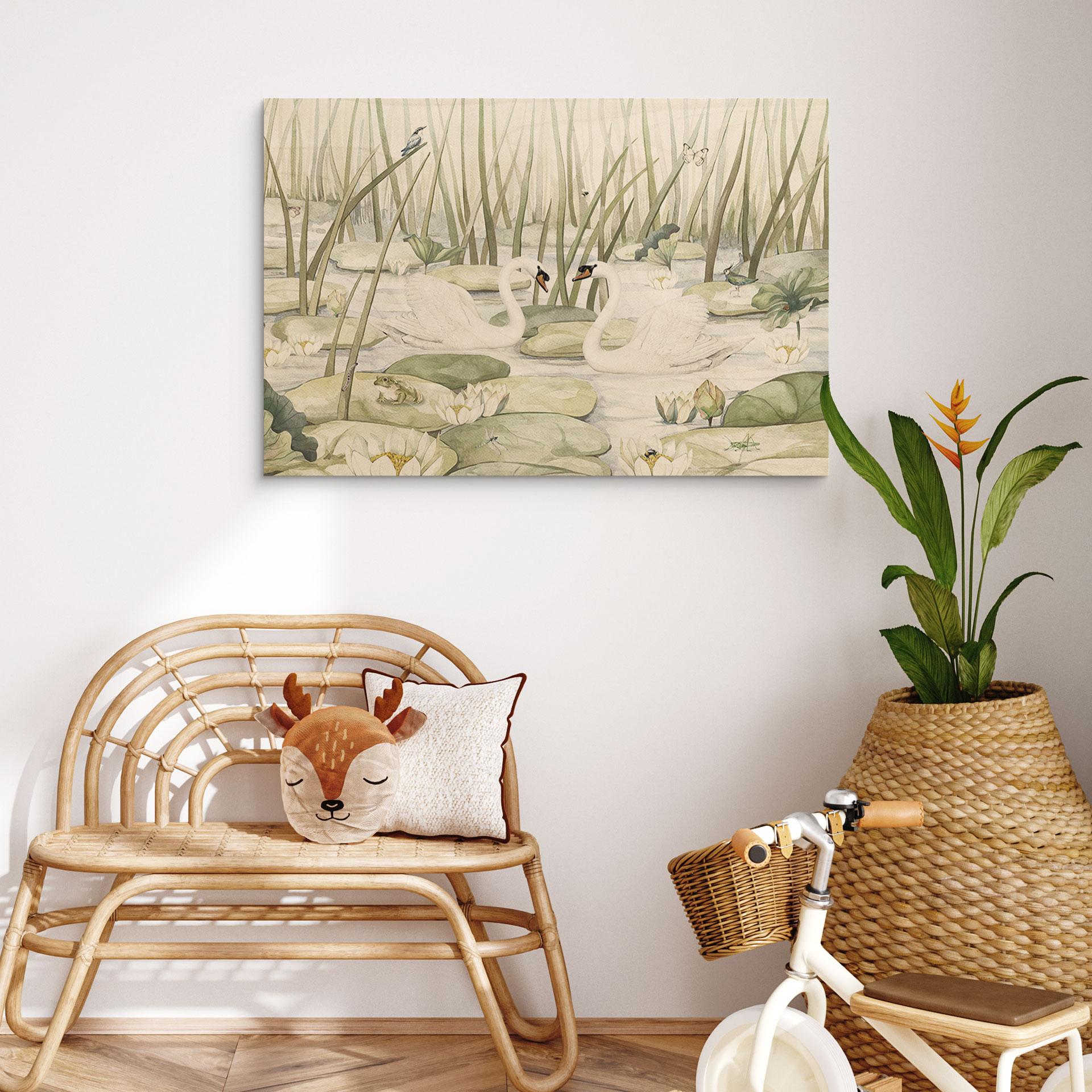 Holzbild Zwei Schwäne im Teich - Kikki Belle