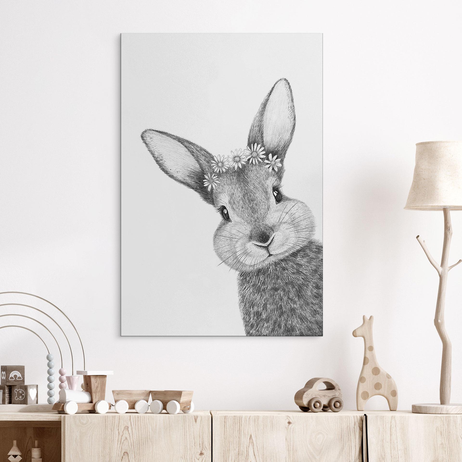 Fototapet Sød kanin med kamilleblomster - Korenkova – print på aluminium (Alu-Dibond)