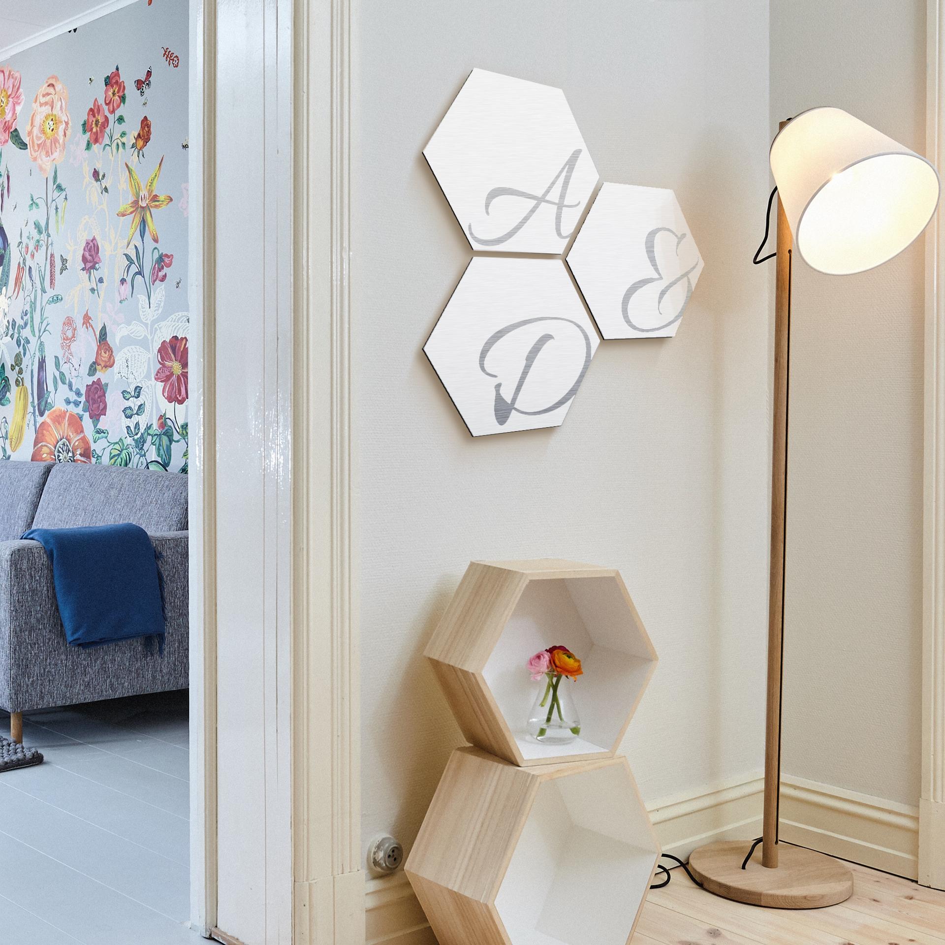 Hexagon bogstaver - Alu-dibond Sølveffekt, hvid