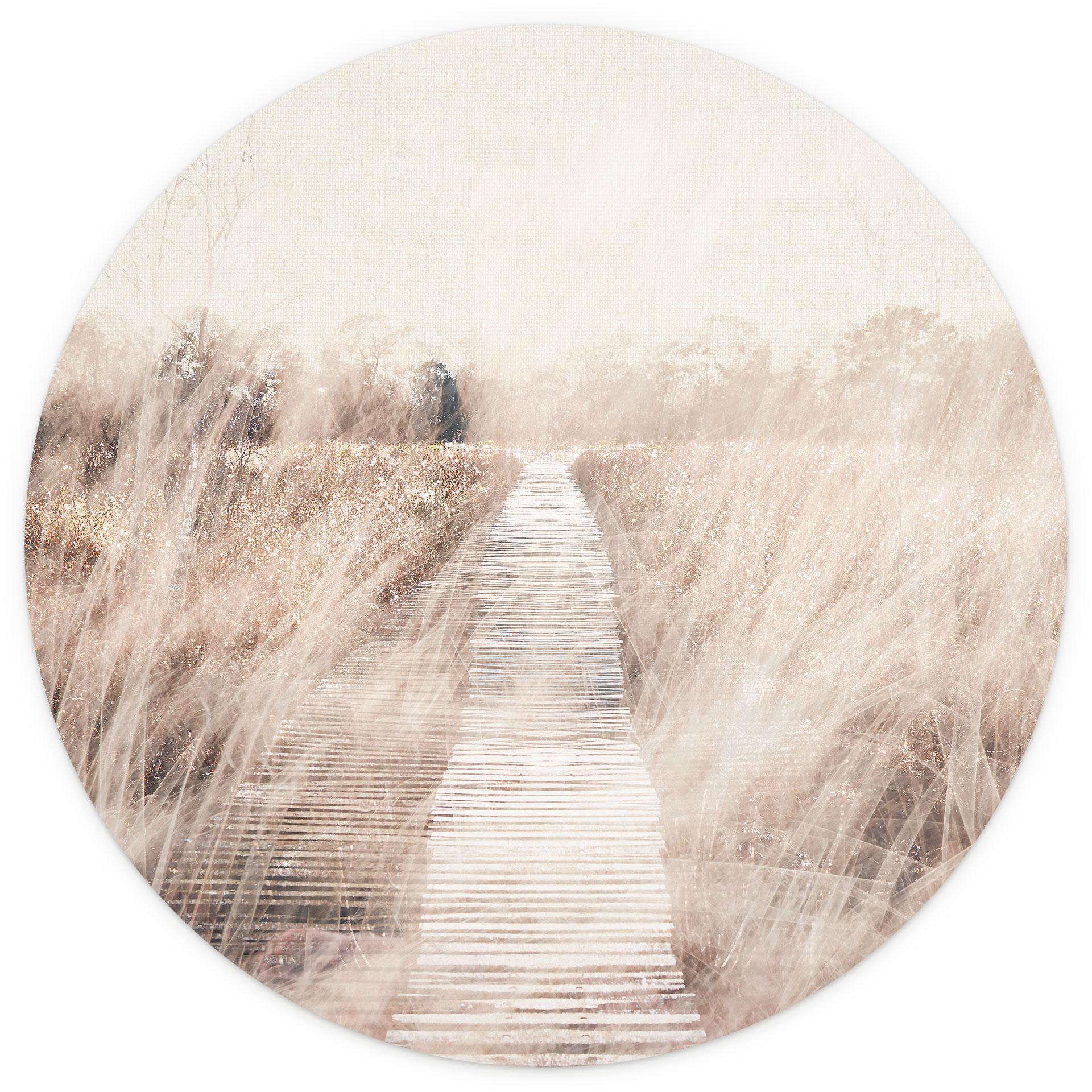 Behangcirkel Dromerig landschap met houten loopbrug - vliesbehang/zelfklevend vliesbehang