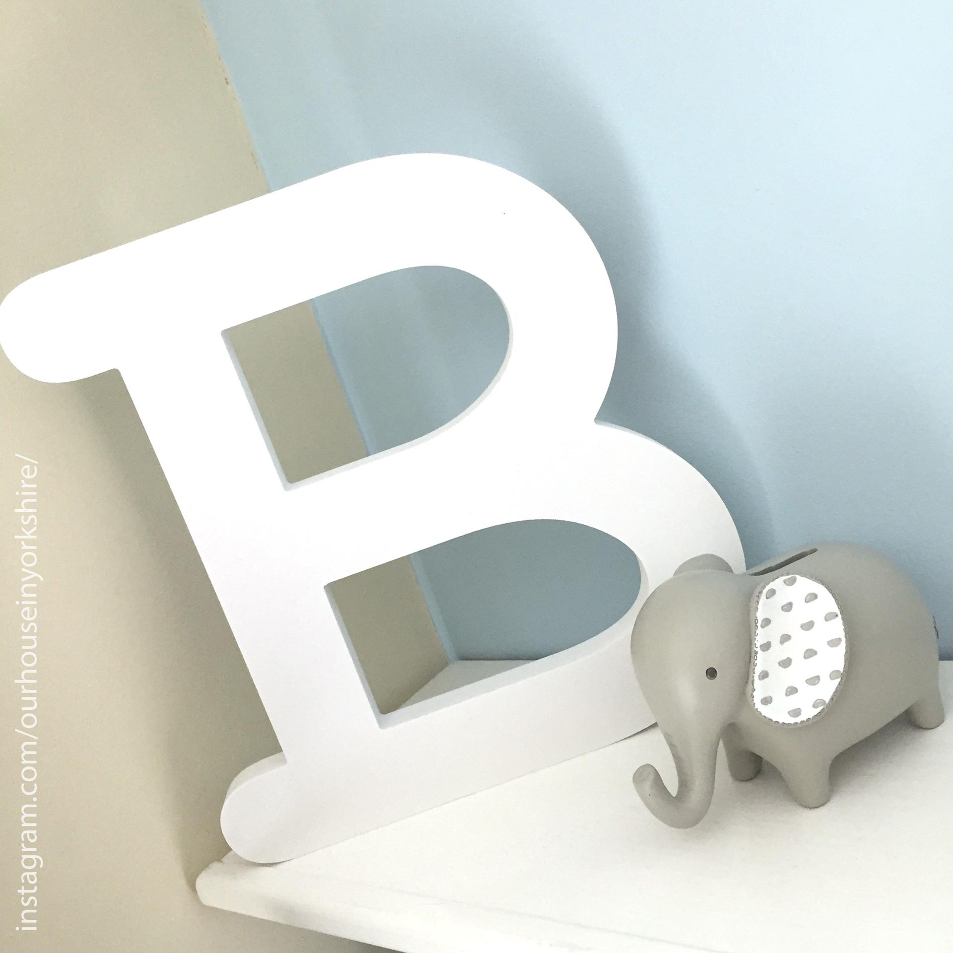 Dekobuchstaben 30 cm Buchstabenhöhe - Schriftart Swiss