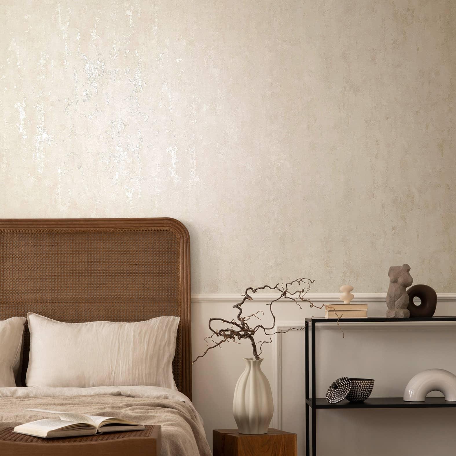 Non-woven tapet med skinnende glans i beige betonlook