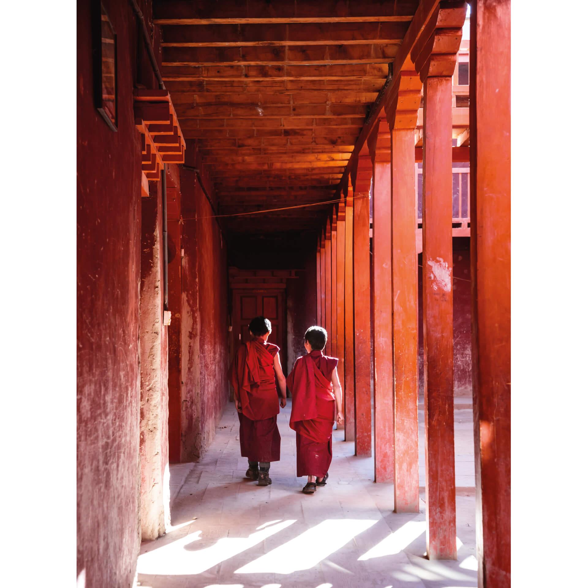 Fotobehang Colombo - Monniken in Nepal