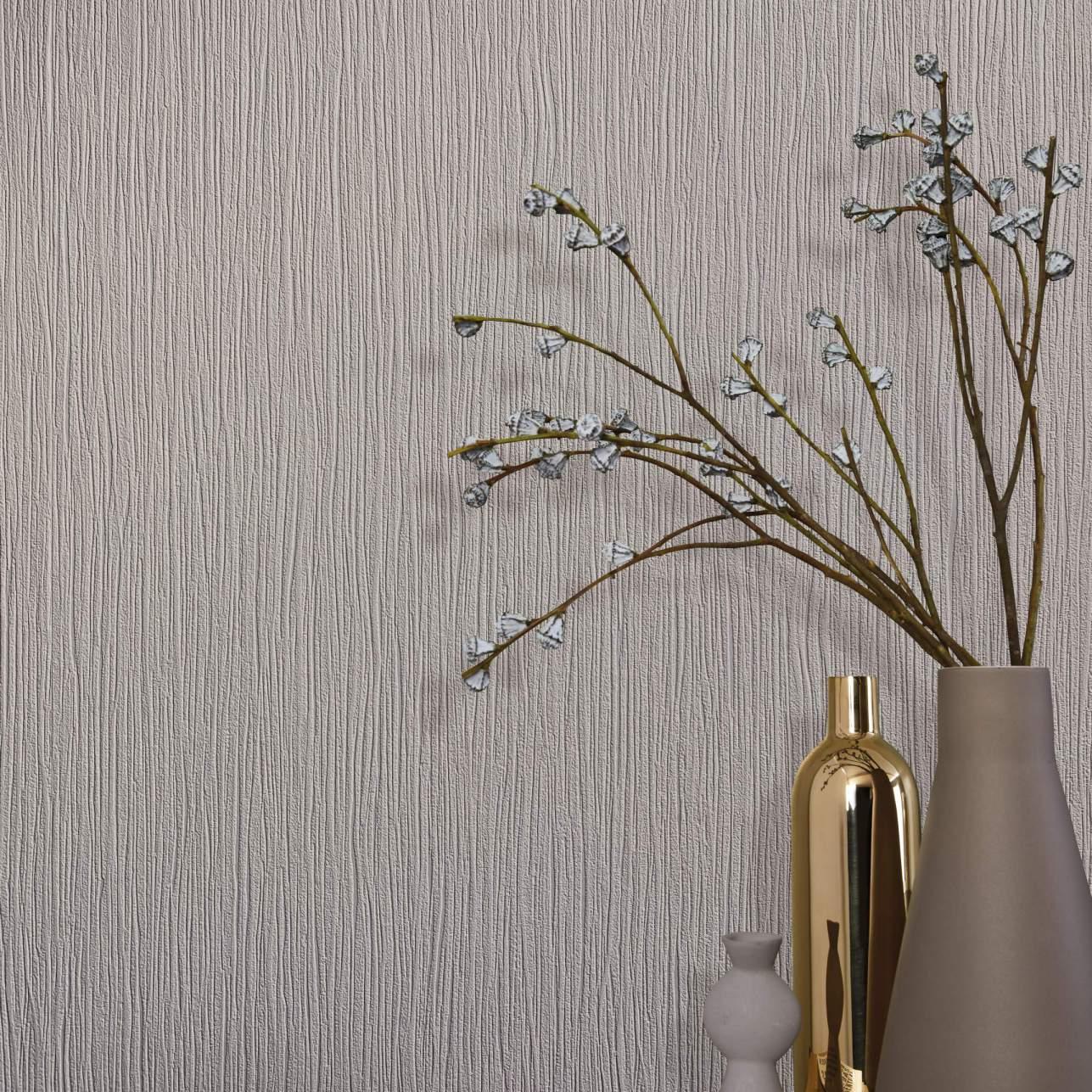 Non-woven tapet med moderne ensfarvet look og tekstur i hvid ensfarvet