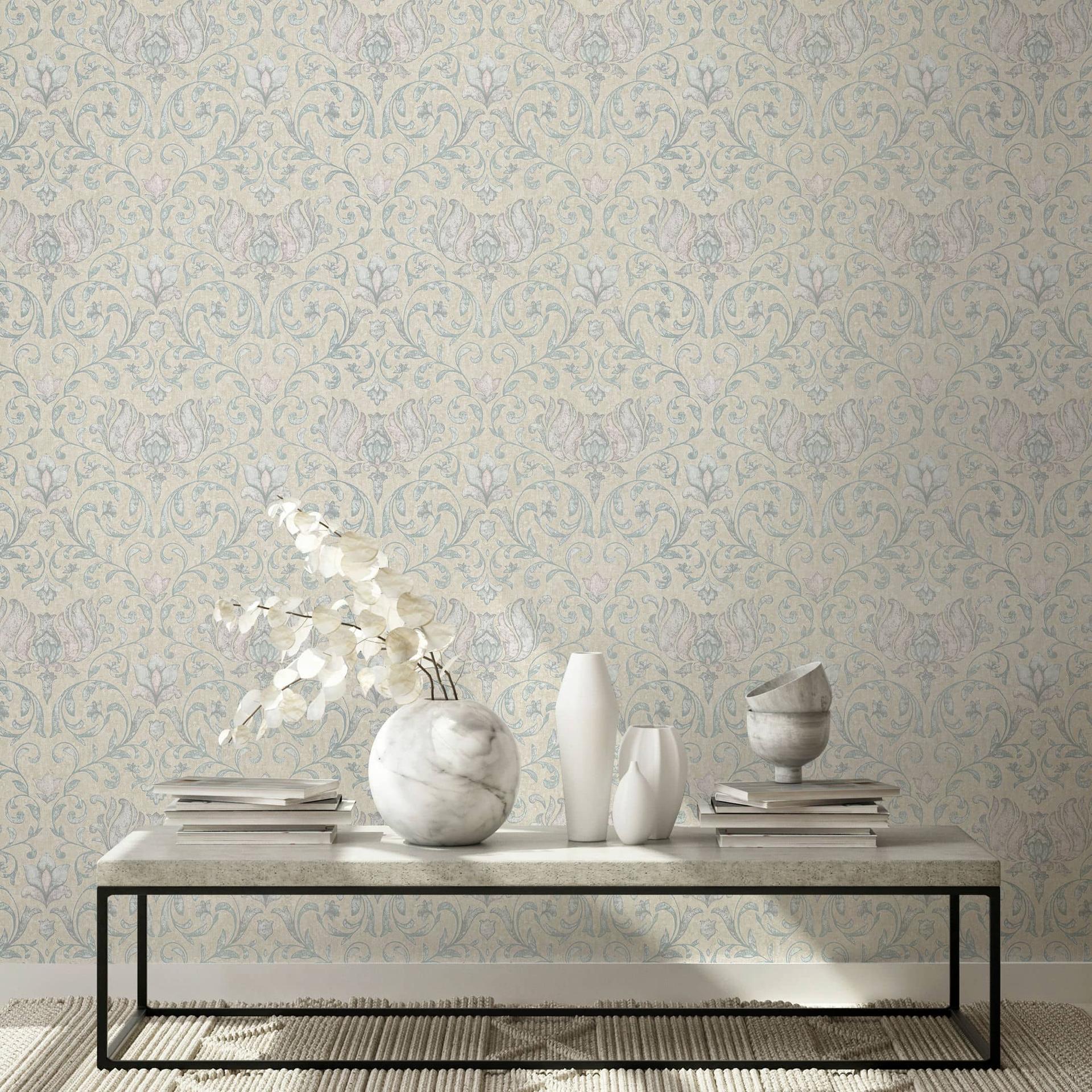 Ikke-vævet tapet med blomster, blade og blomstermotiver i blank beige