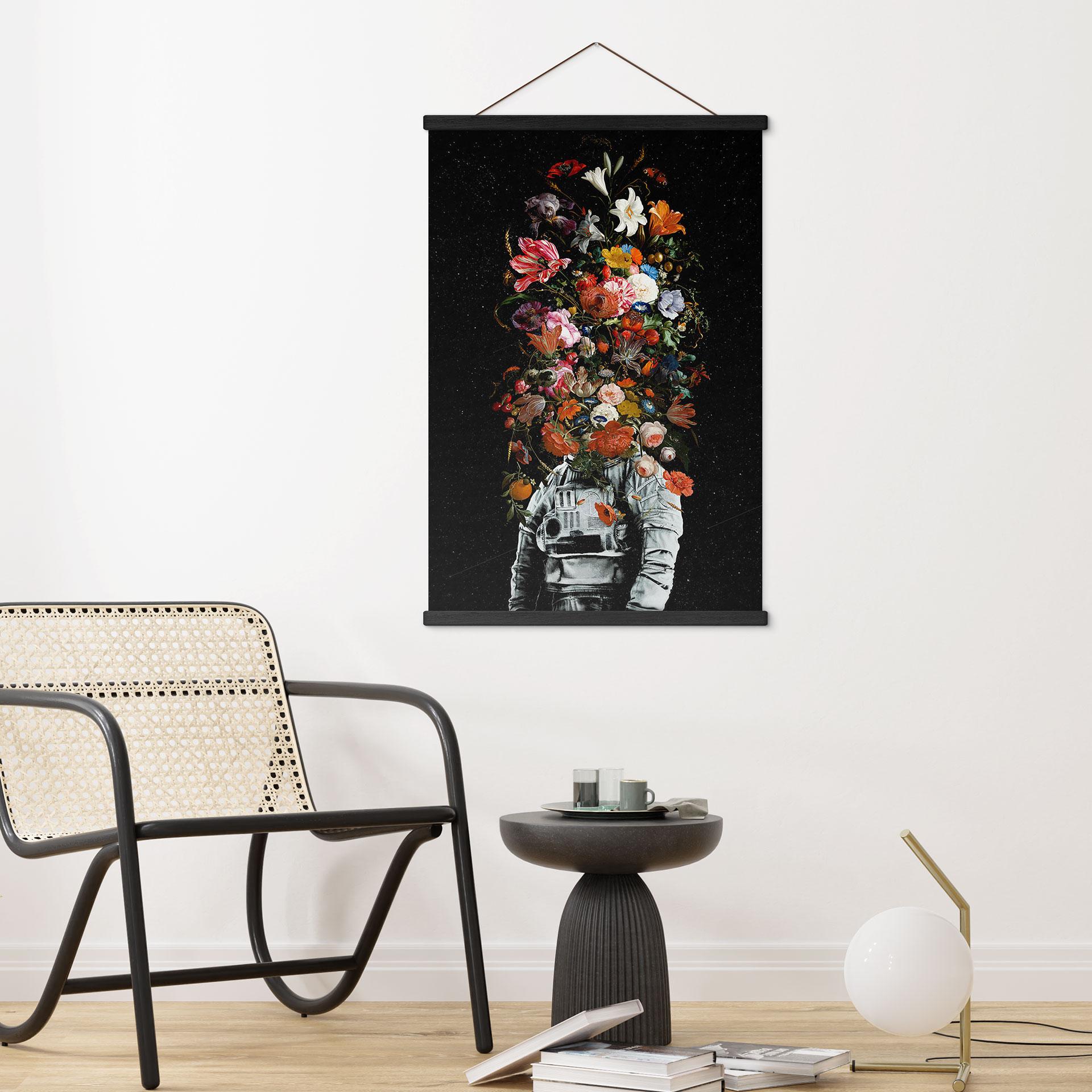 Tekstil plakat Astronaut med blomsterarrangement - Nicebleed
