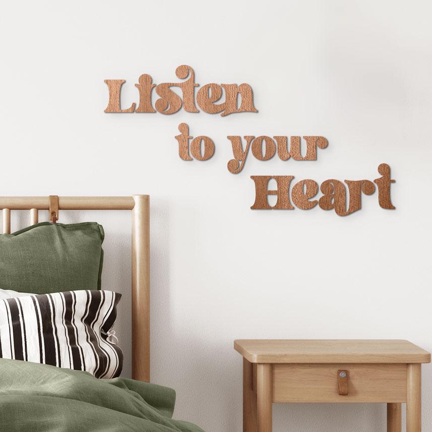 Träbokstäver Listen to your Heart - Mahogny