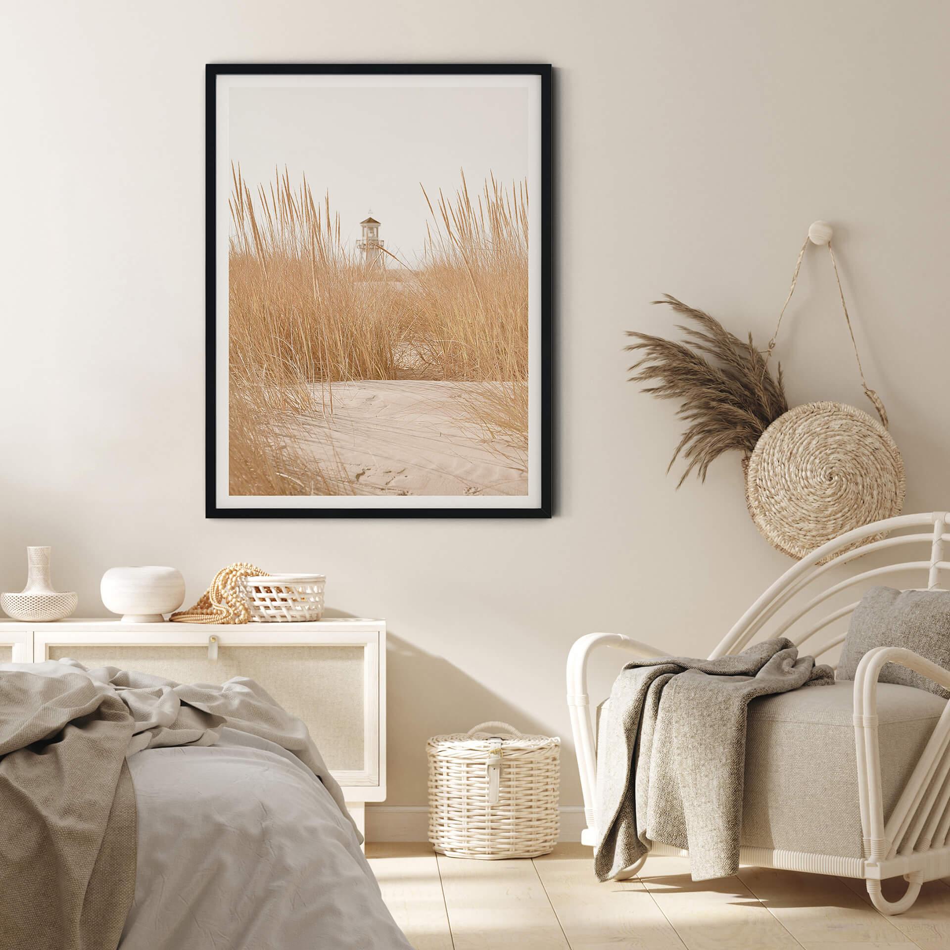 Póster faro en la hierba de las dunas