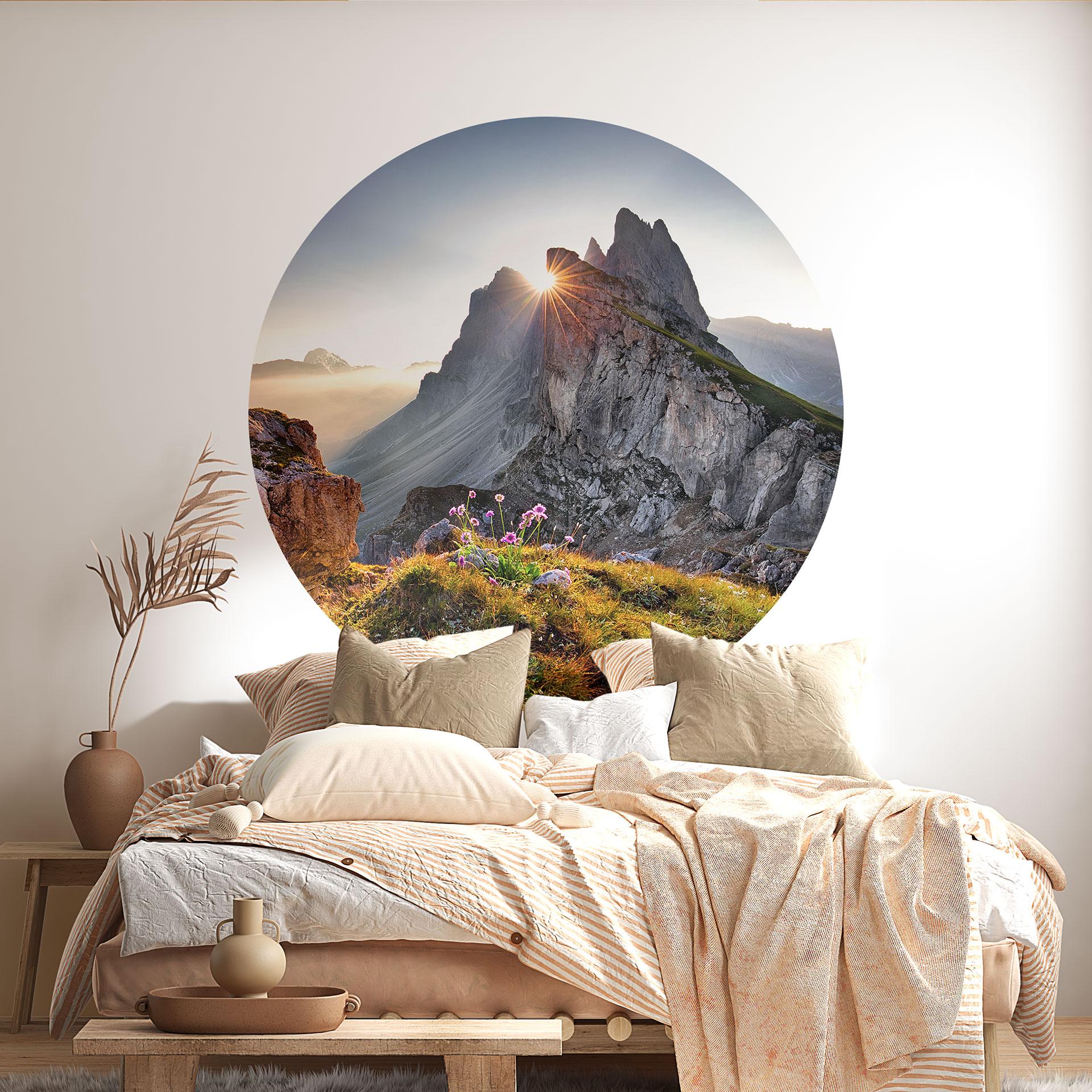 Wallsticker solopgang over bjergene i Sydtyrol - Round