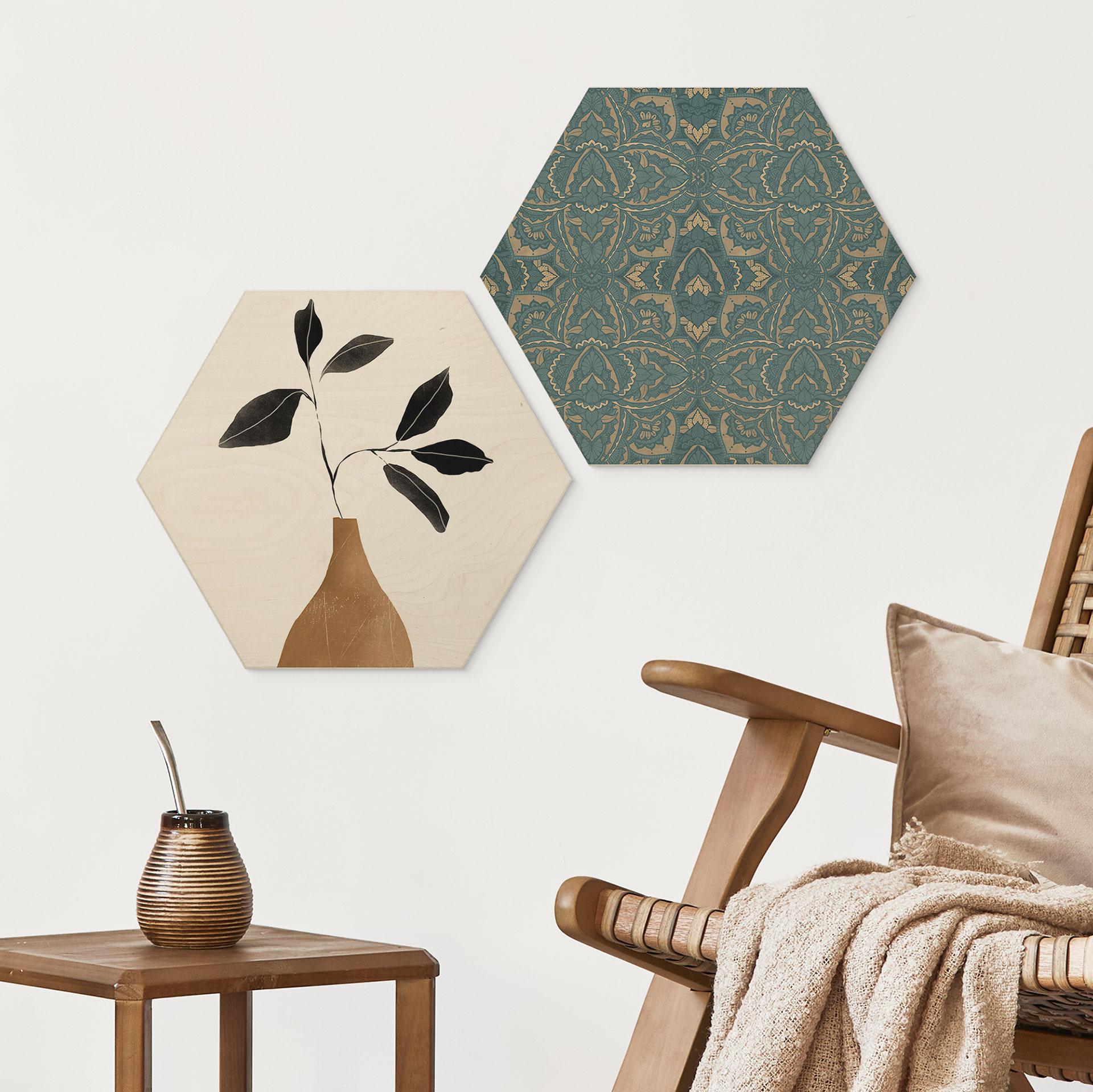 Sekskantet billedgren af træ i gylden vase - ThingDesign