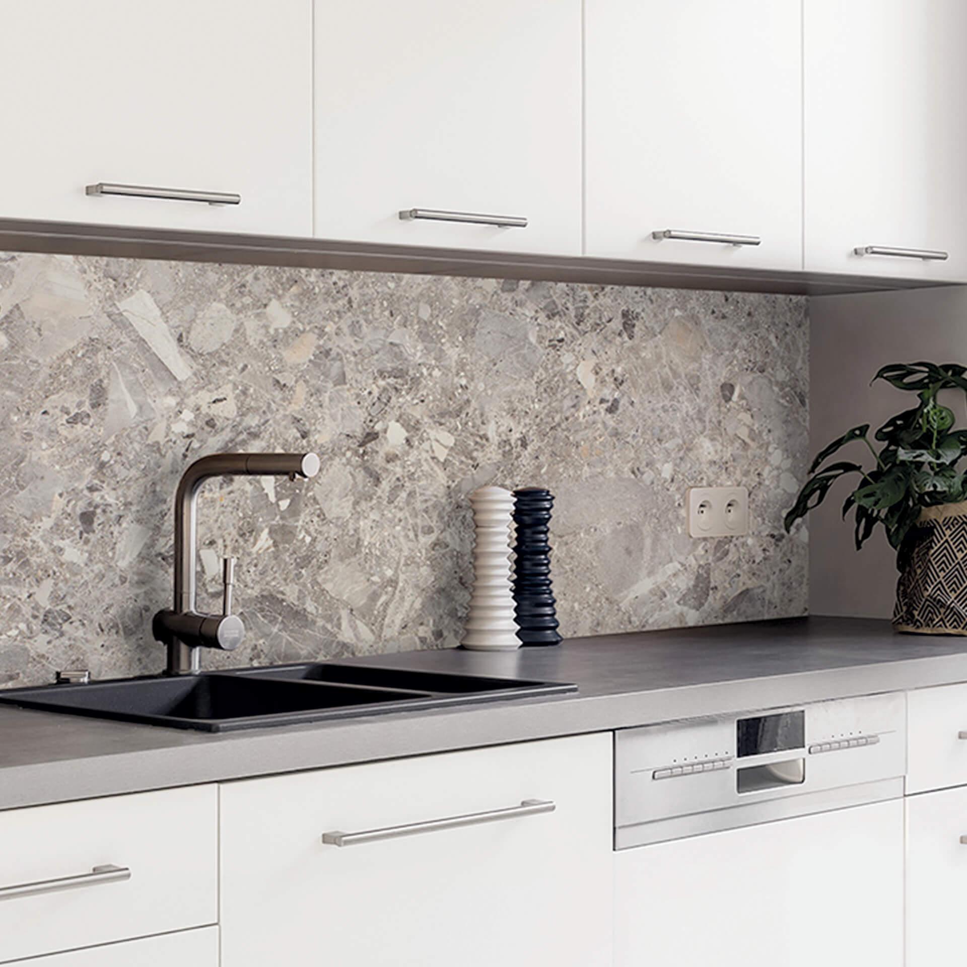 Küchenrückwand Spritzschutz Steinoptik Terrazzo Dunkel - Folie oder Aluverbund