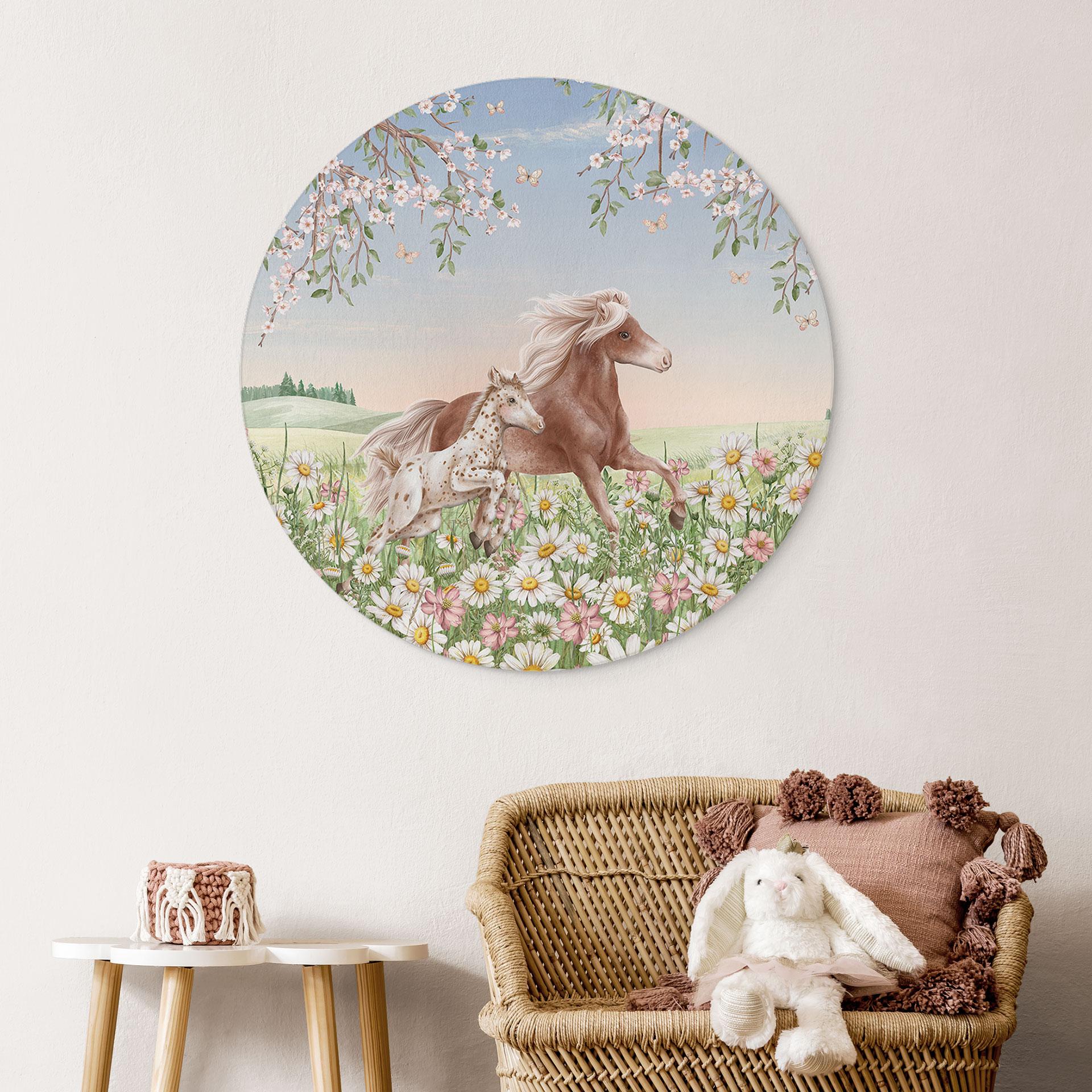 Billede Heste i blomsterengen - Kikki Belle - rund – print på aluminium (Alu-Dibond)