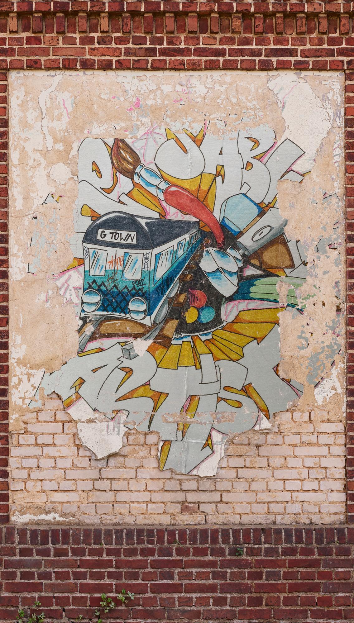 graffiti behang bruin beige - vliesbehang industrieel Livingwalls - mat en glad