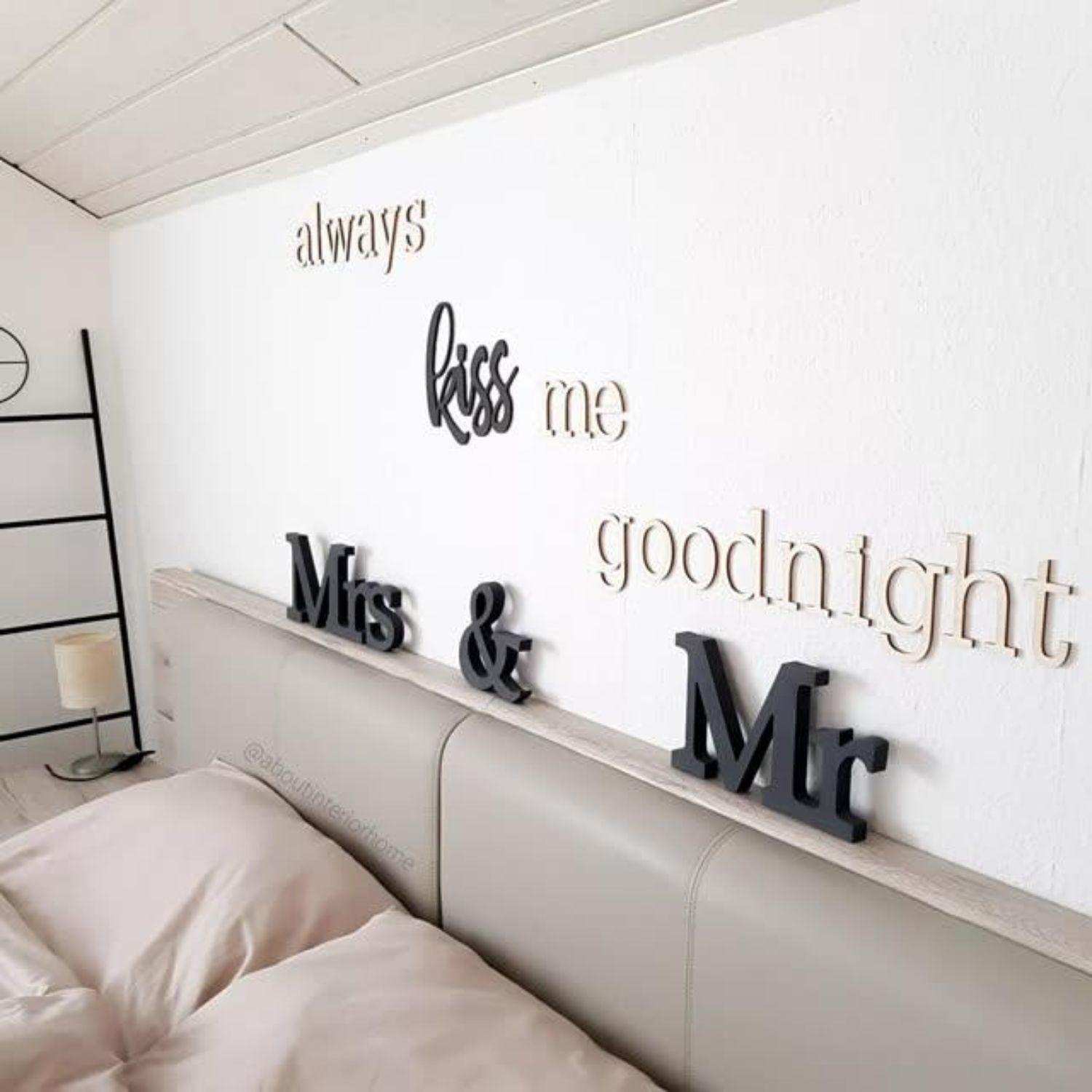 MDF-Holzbuchstaben Mr & Mrs Serife