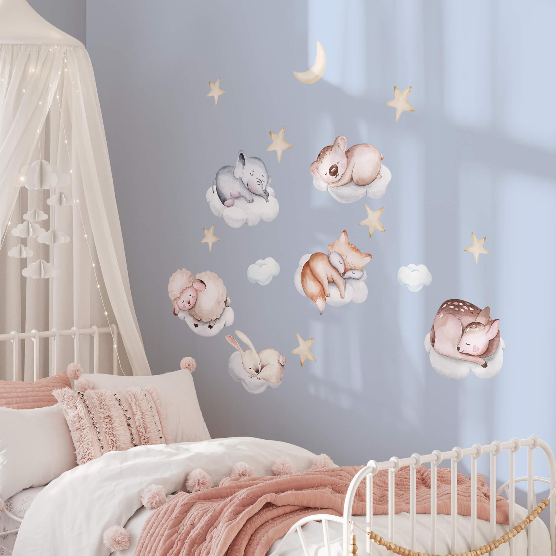 Kinderzimmer Wandtattoo Auf Wolken schlafende Tiere mit Mond und Sternen (16-teilig) - Kvilis