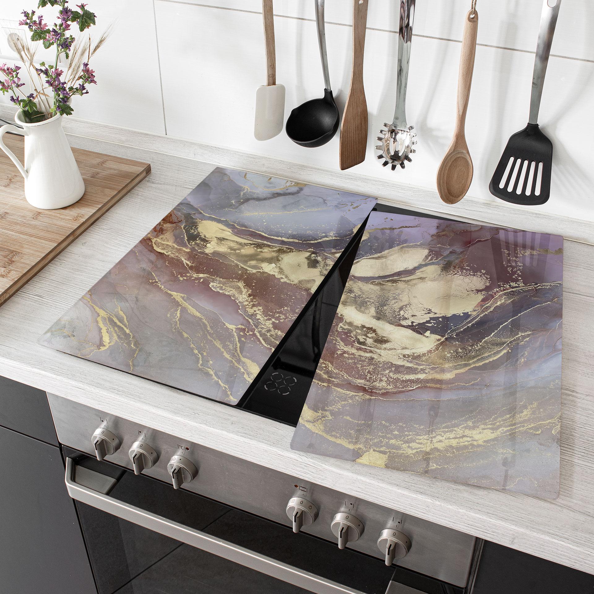 Kogeplade i marmorlook - Elegante strukturer i guld og lilla - Shelest