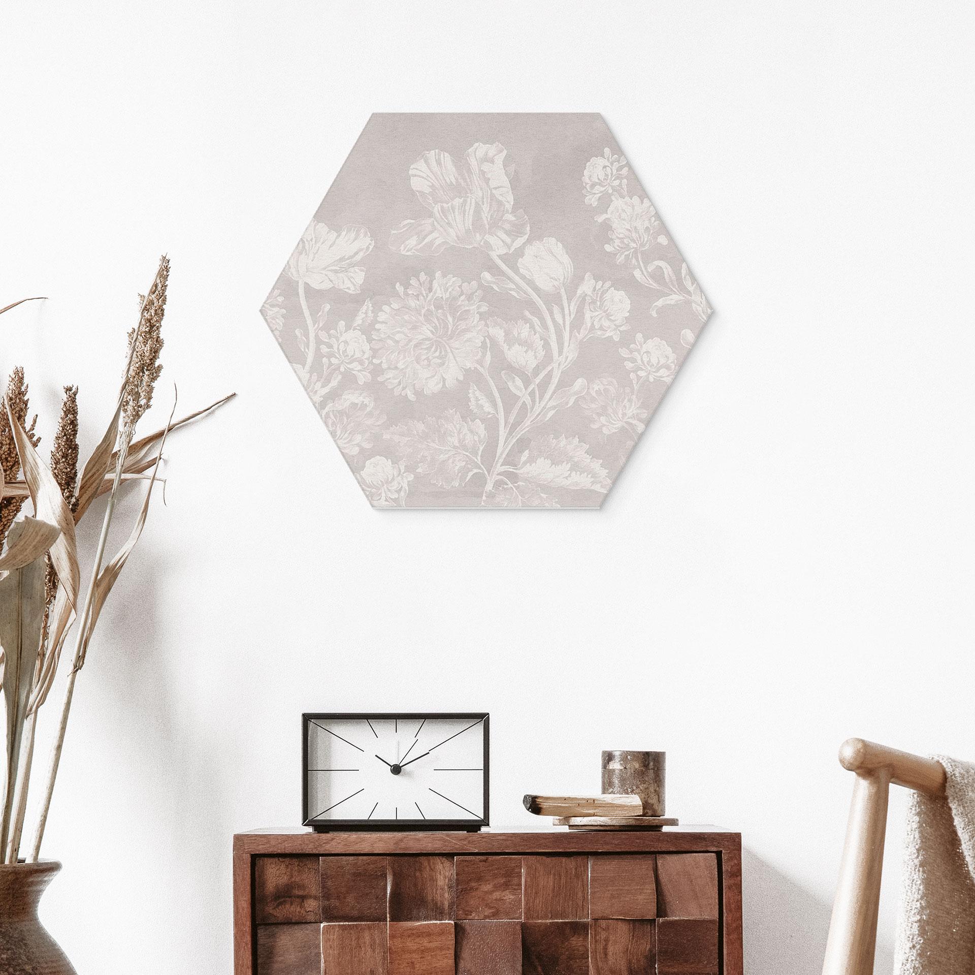 Sekskantet Billede af vilde blomster i kridtlook beige - Bloomery Decor - Alu-Dibond