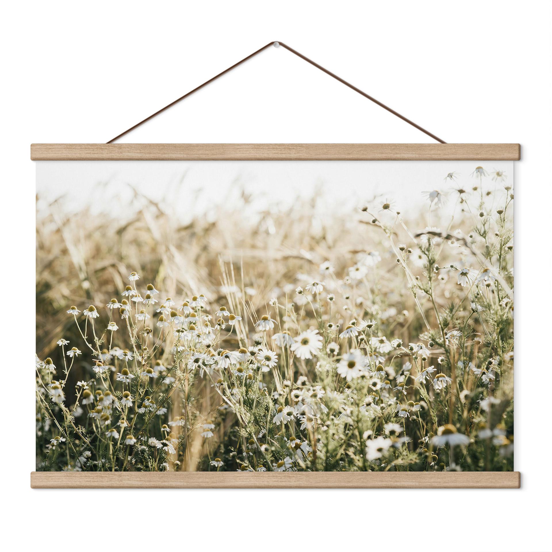 Textielposter Zomerweide met kamille - Annie