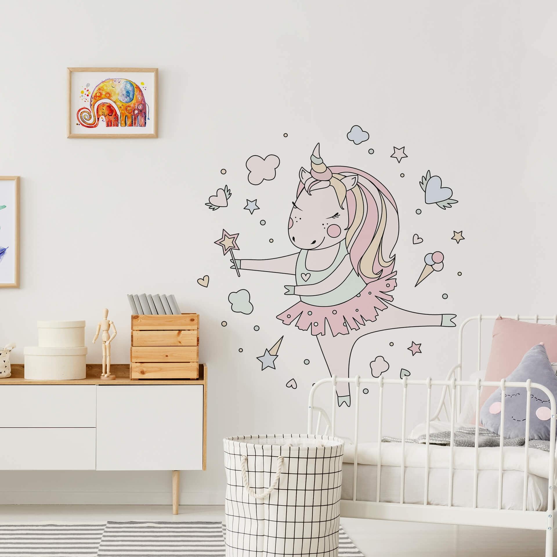 Sticker mural Kvilis - Illustration Licorne qui danse