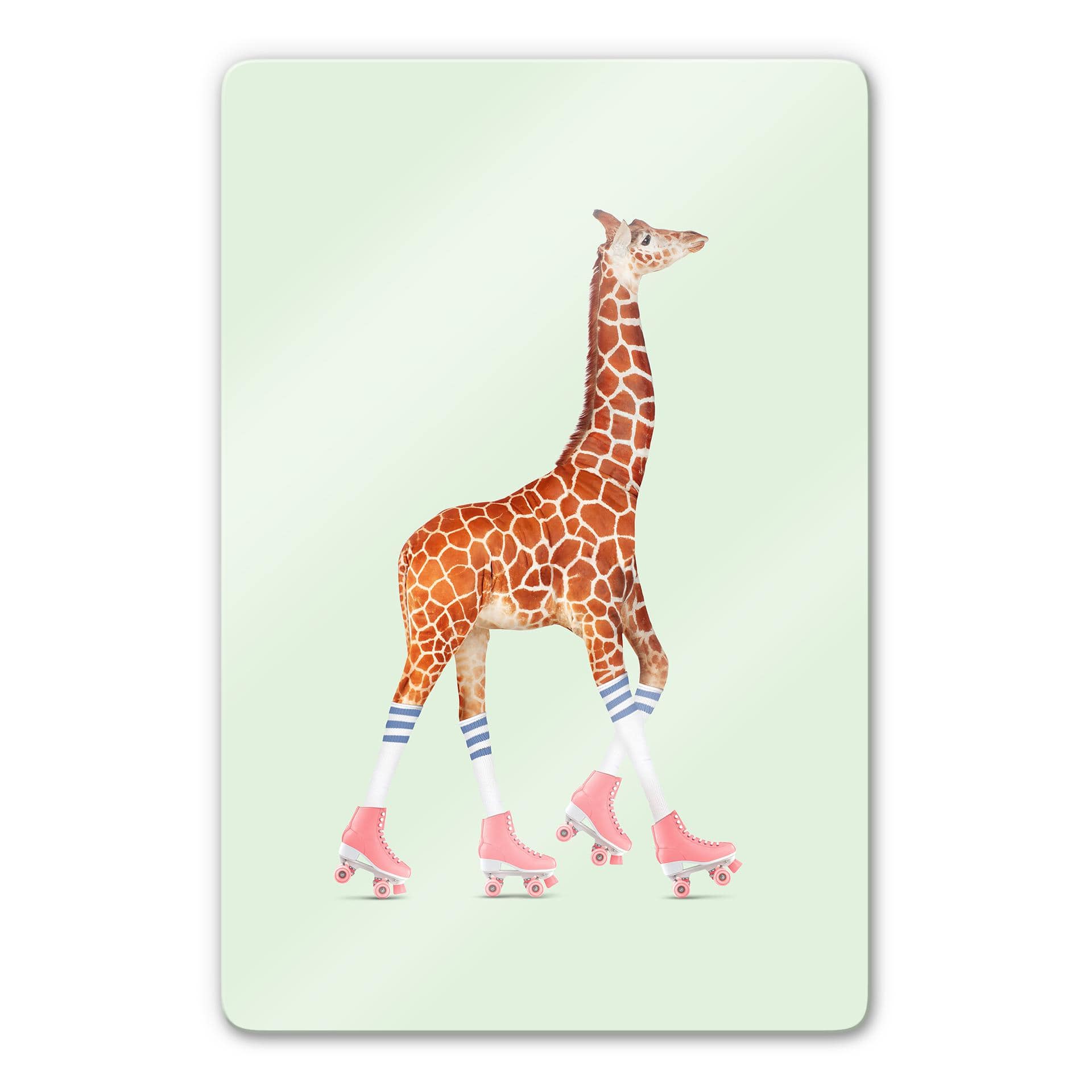 Tableau en verre Loose - Girafe faisant du patin à roulettes
