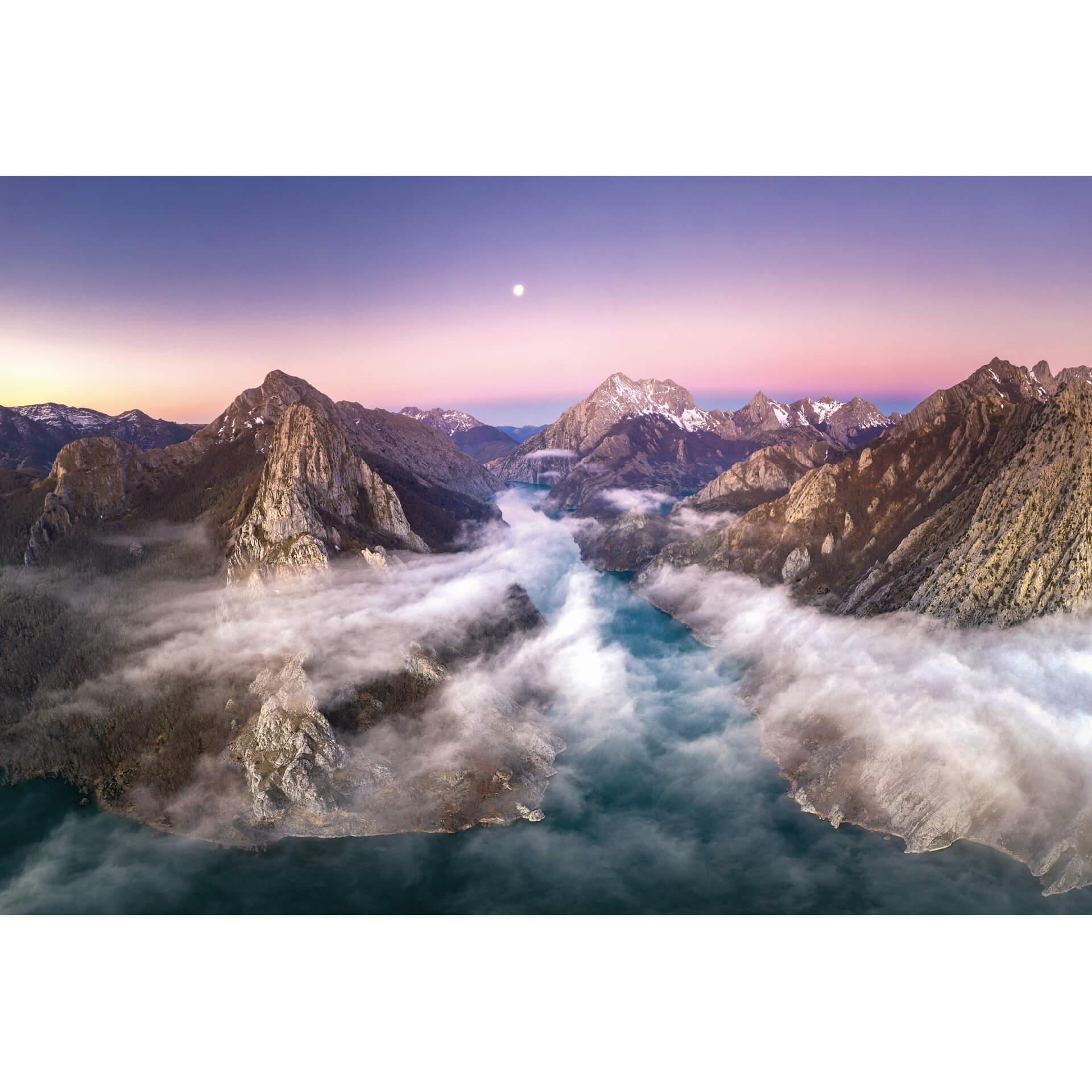 Fotobehang Cuadrado - Over the Mountains