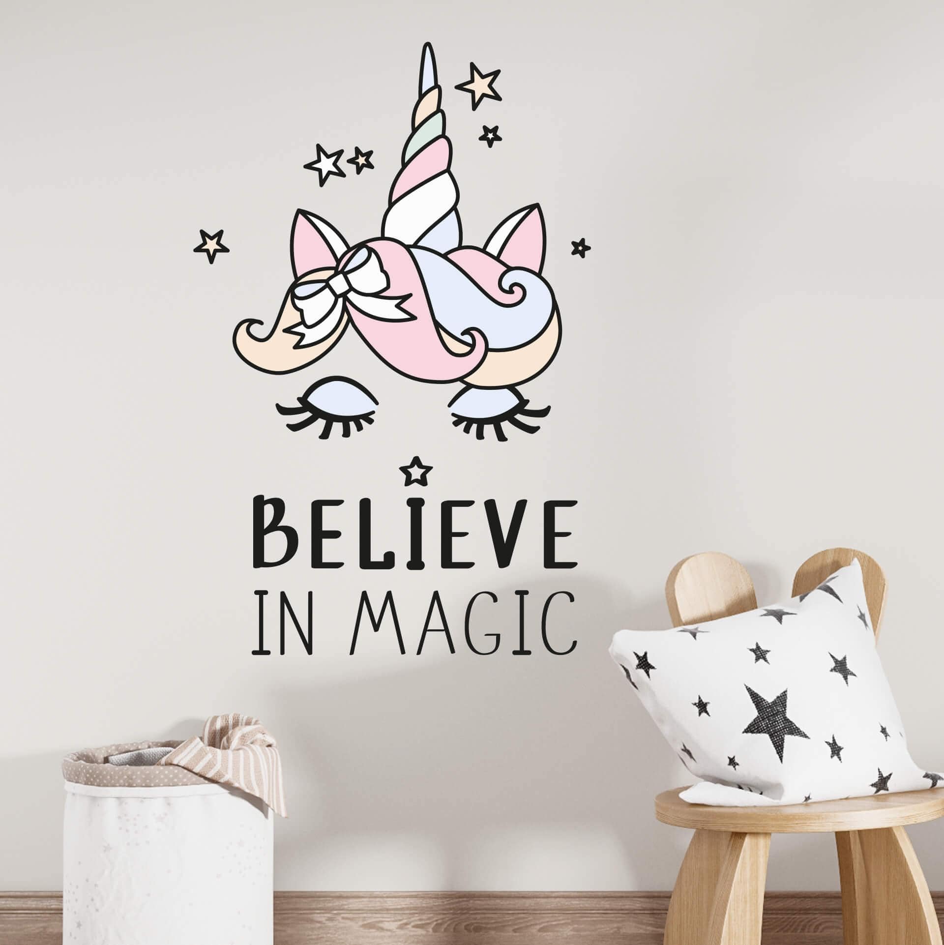 Sticker mural Kvilis - Tête de licorne Believe in magic