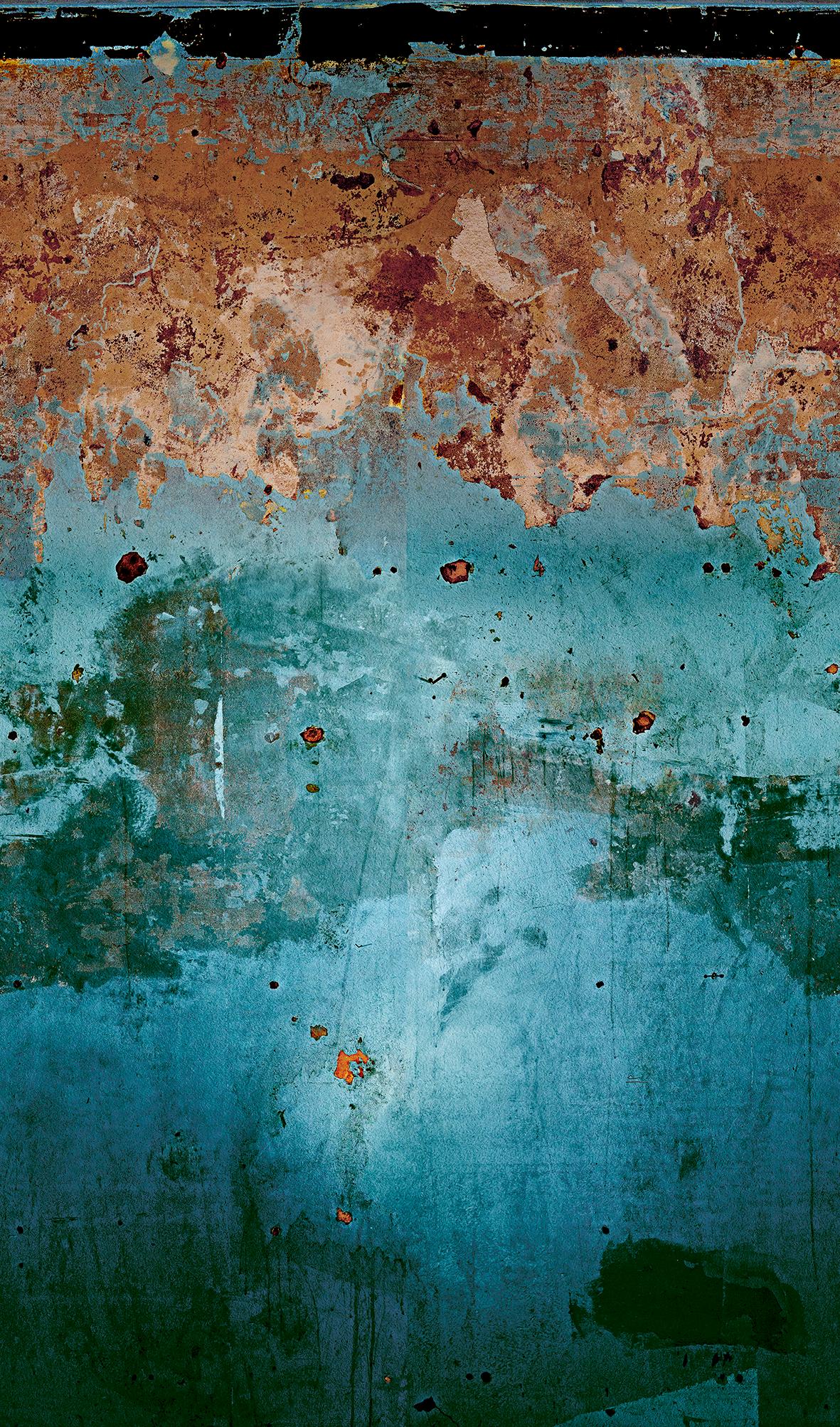 Metaal effect behang blauw, rood, steen effect 2,70 x 1,59 m
