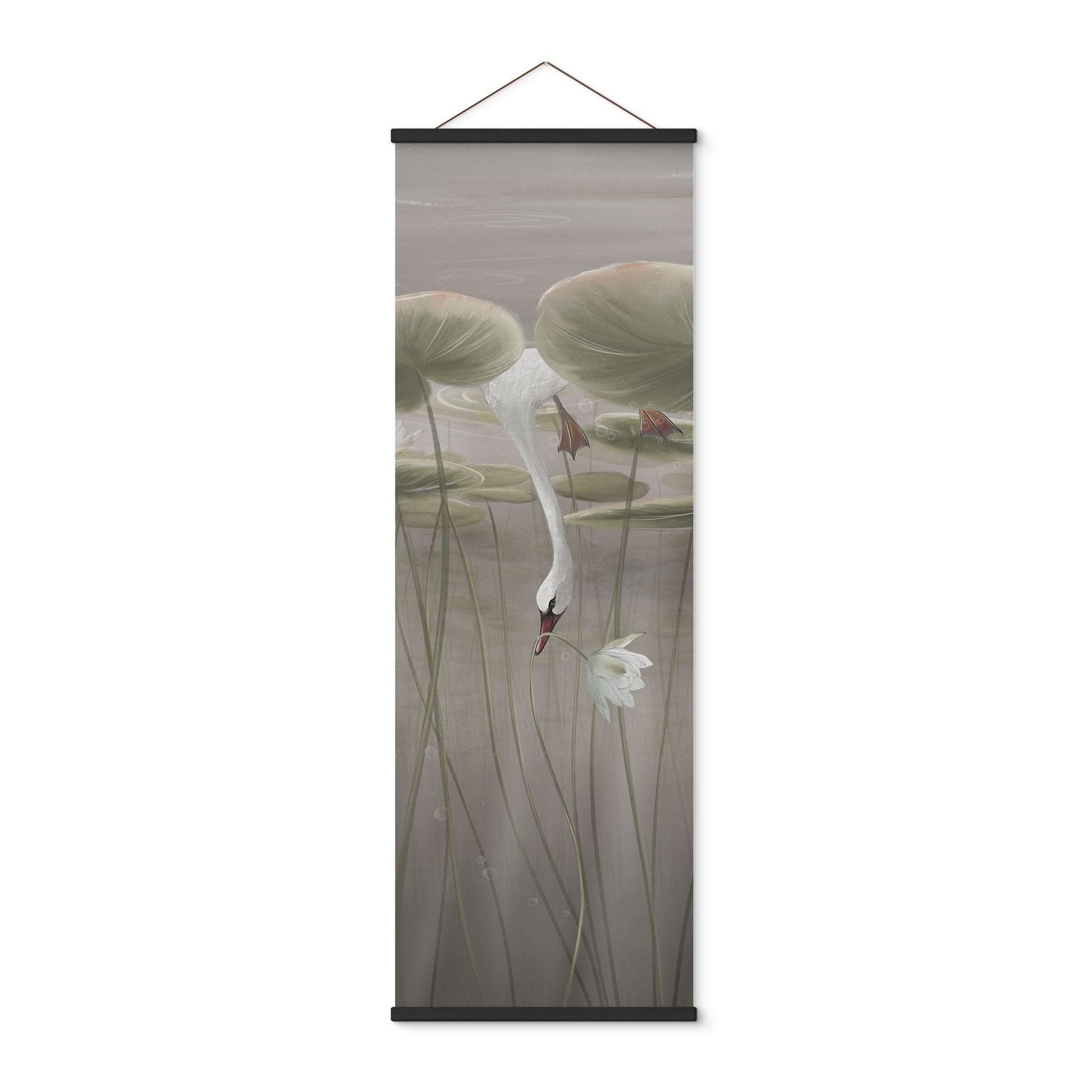 Textielposter lotusbloemen met zwaan in water in grijs - Ms Tiff - Panorama