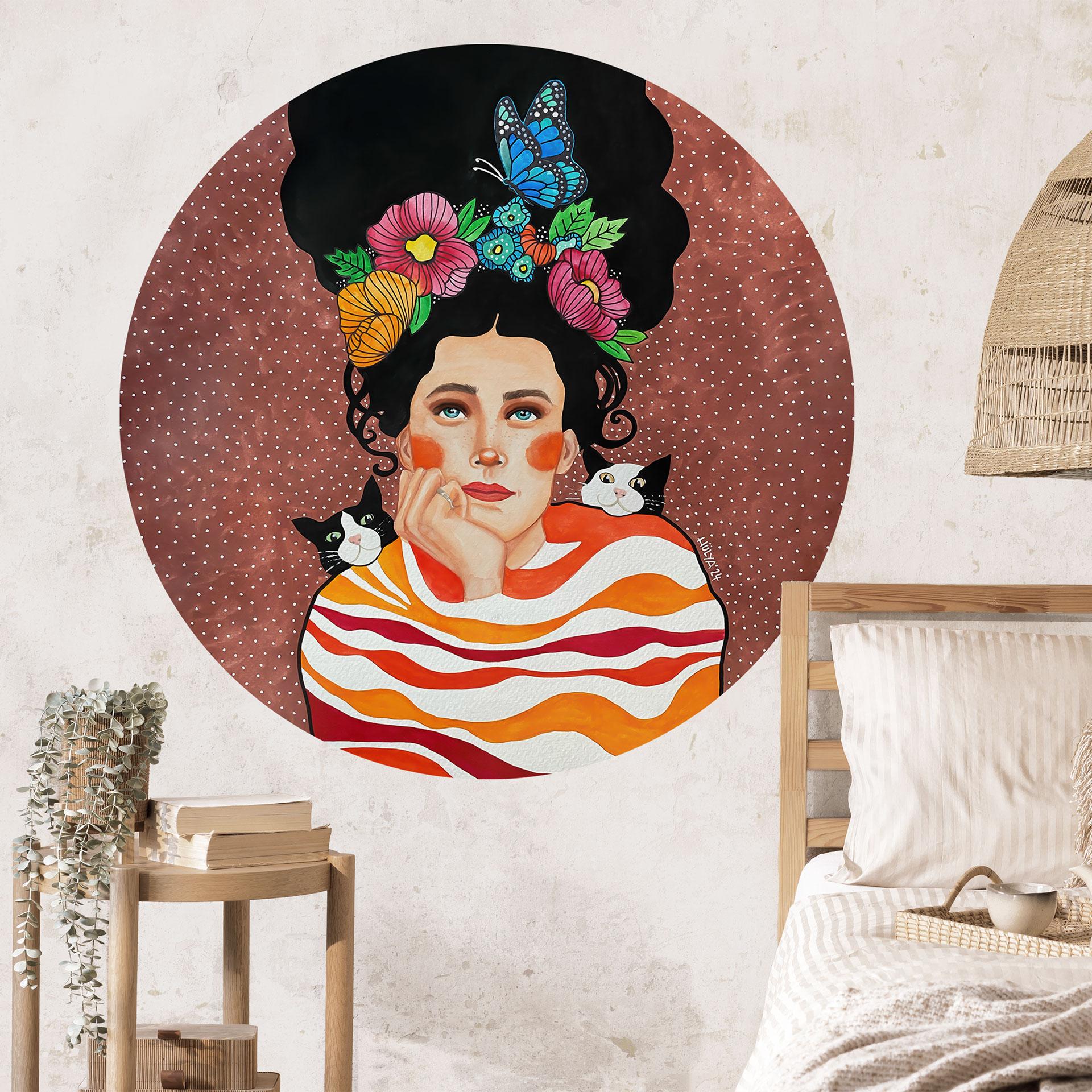 Wallsticker Kvinde med blomsterkrone og katte - Hülya - Rund