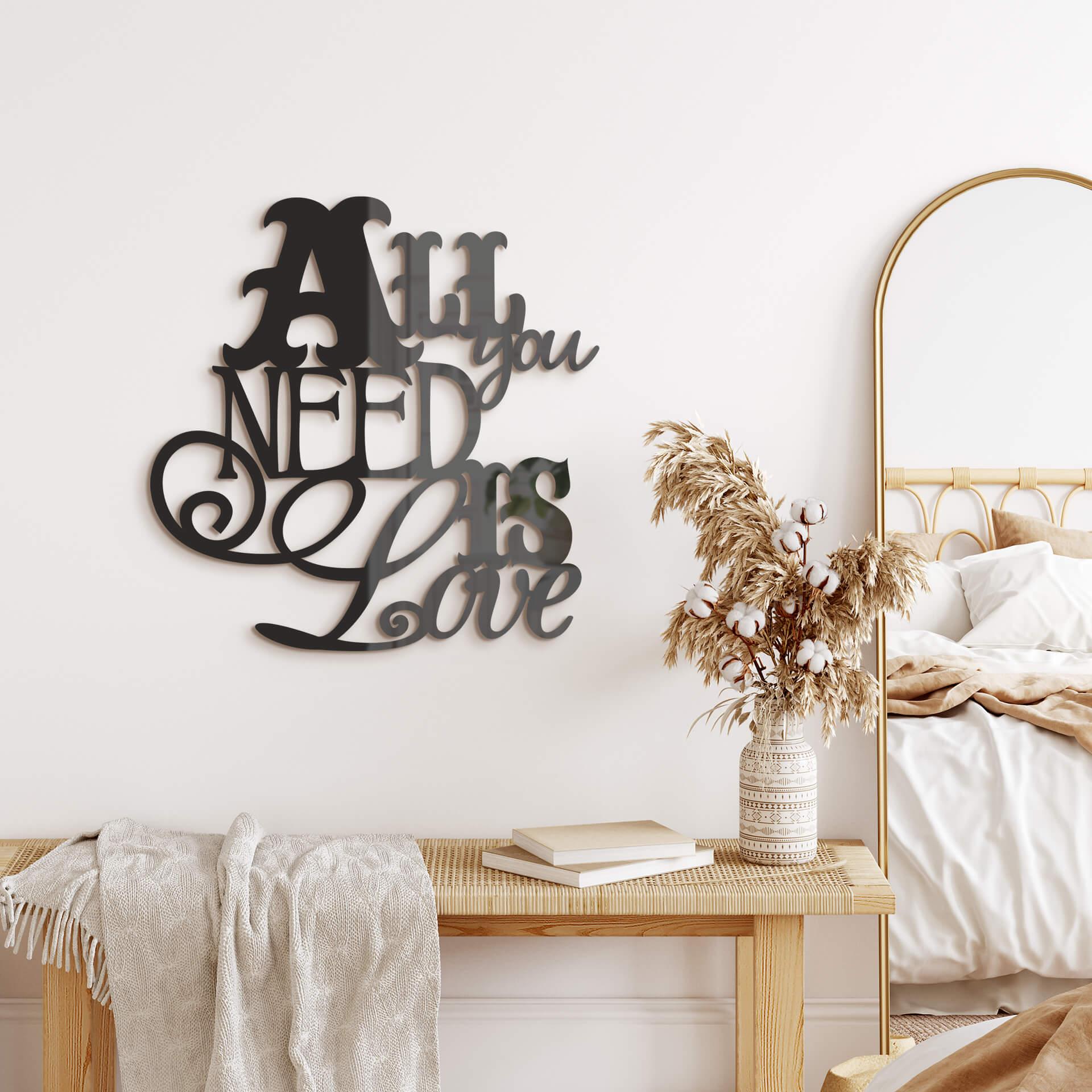 Letras acrílicas All you need is Love