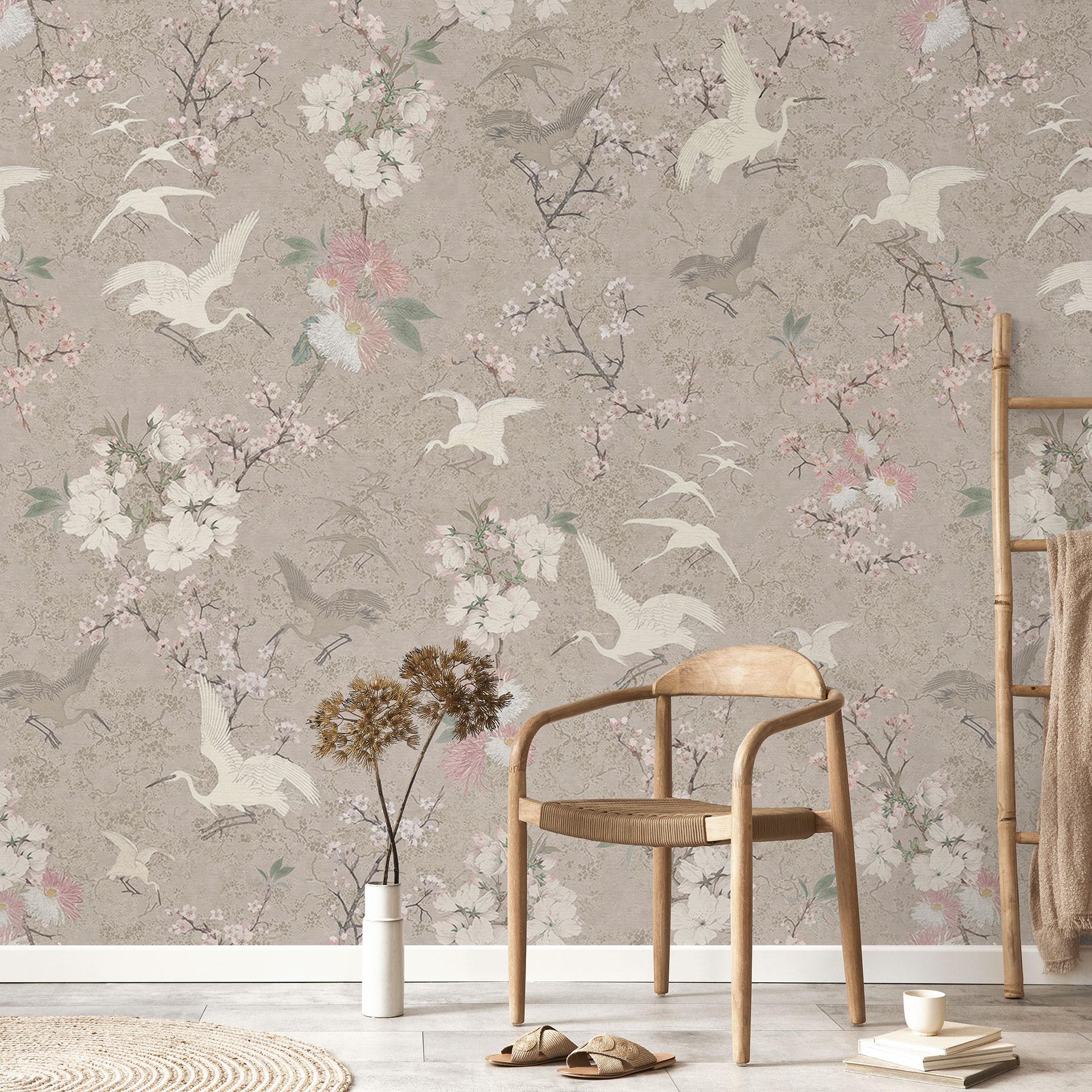 Fototapet med fåglar Japandi | Tranor i körsbärsblom Rush Beige - Bloomery Decor
