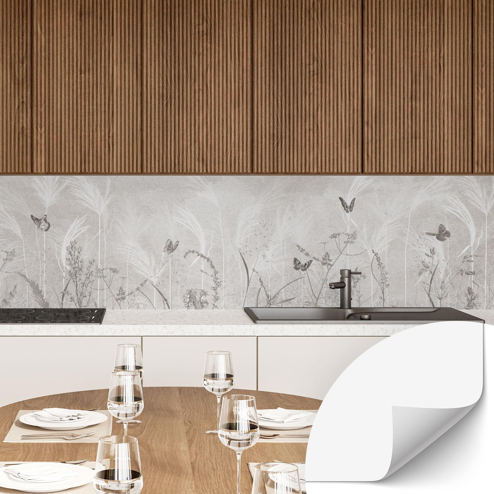 Zelfklevende Keukenachterwand Wilde bloemenweide met vlinders in Scandinavisch design - Ms Tiff