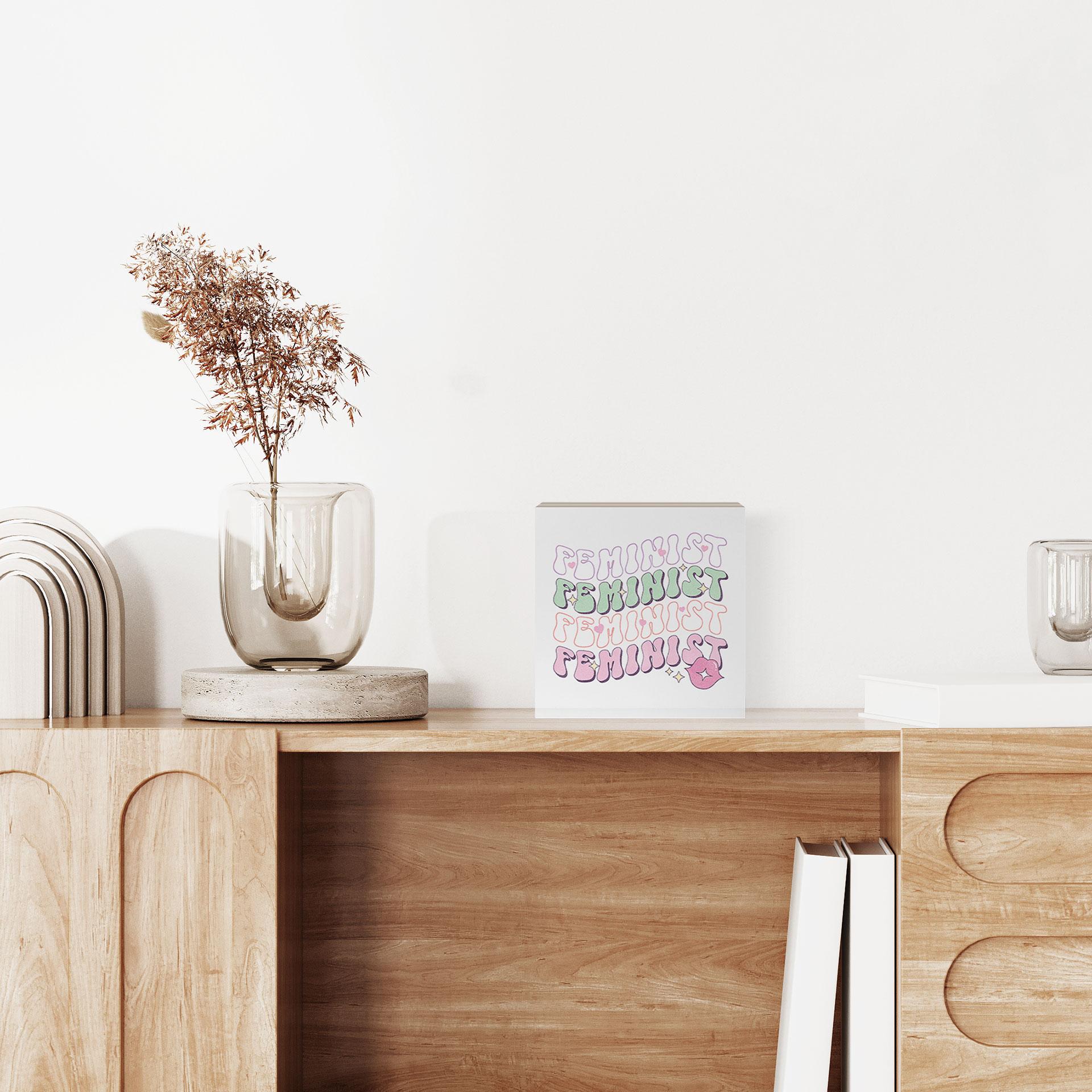 Billede af træ til at sætte op - Feministisk kyssemund Pop Art - 15x15 cm