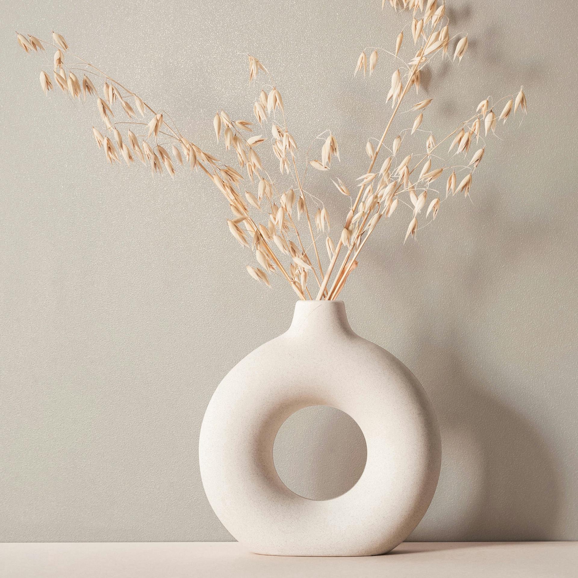 Vliesbehang structuur effen modern mat in beige