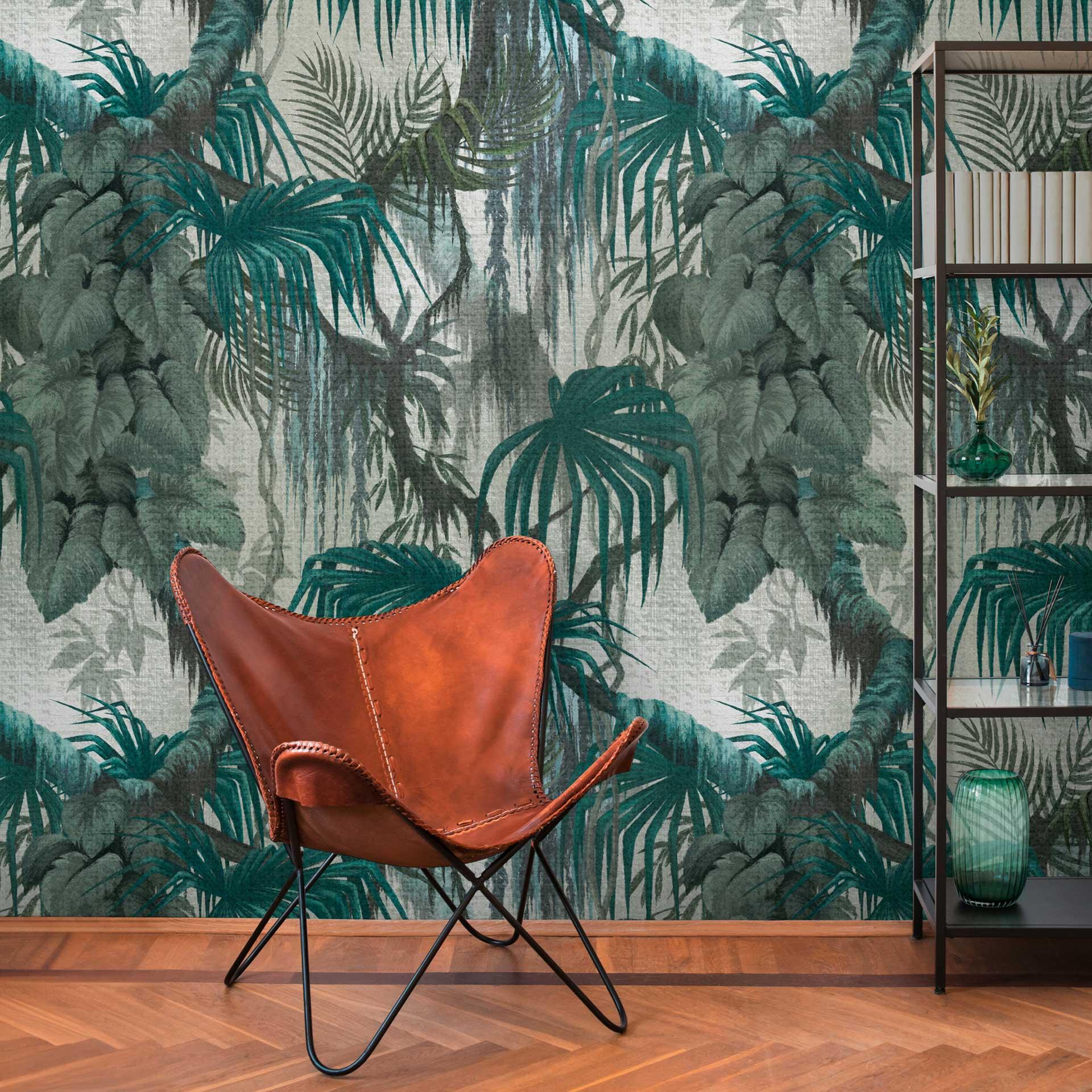 Jungletapet i grønne toner - nonwoven tapet med tropiske motiver - eksotisk design