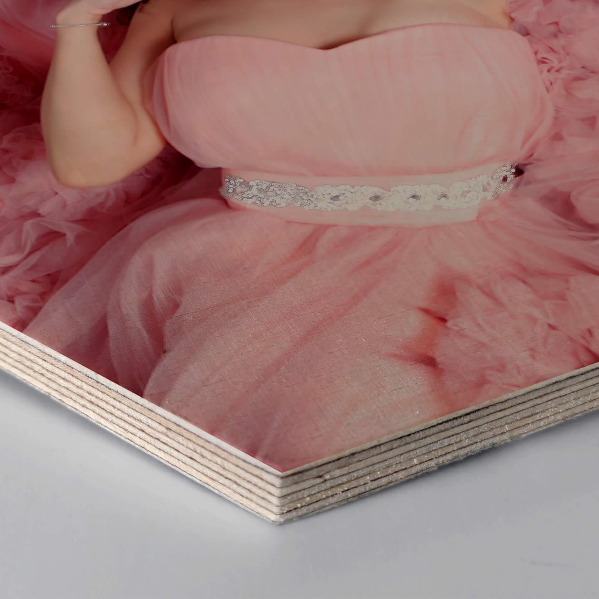 Hexagon - Holz Birke-Furnier - Das rosa Kleid