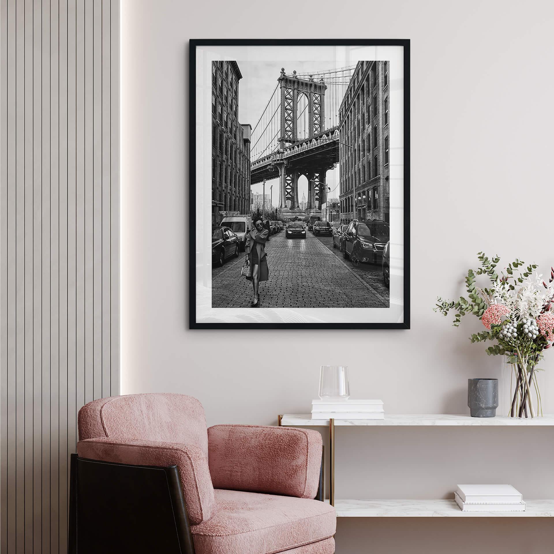 Póster Bolton - Estilo en Manhattan con el emblemático puente de Brooklyn