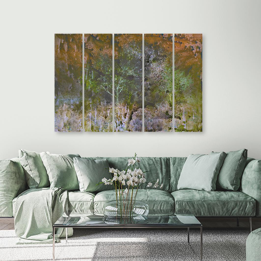 5 stykke lærredstryk, et blomstrende træ i rustengen