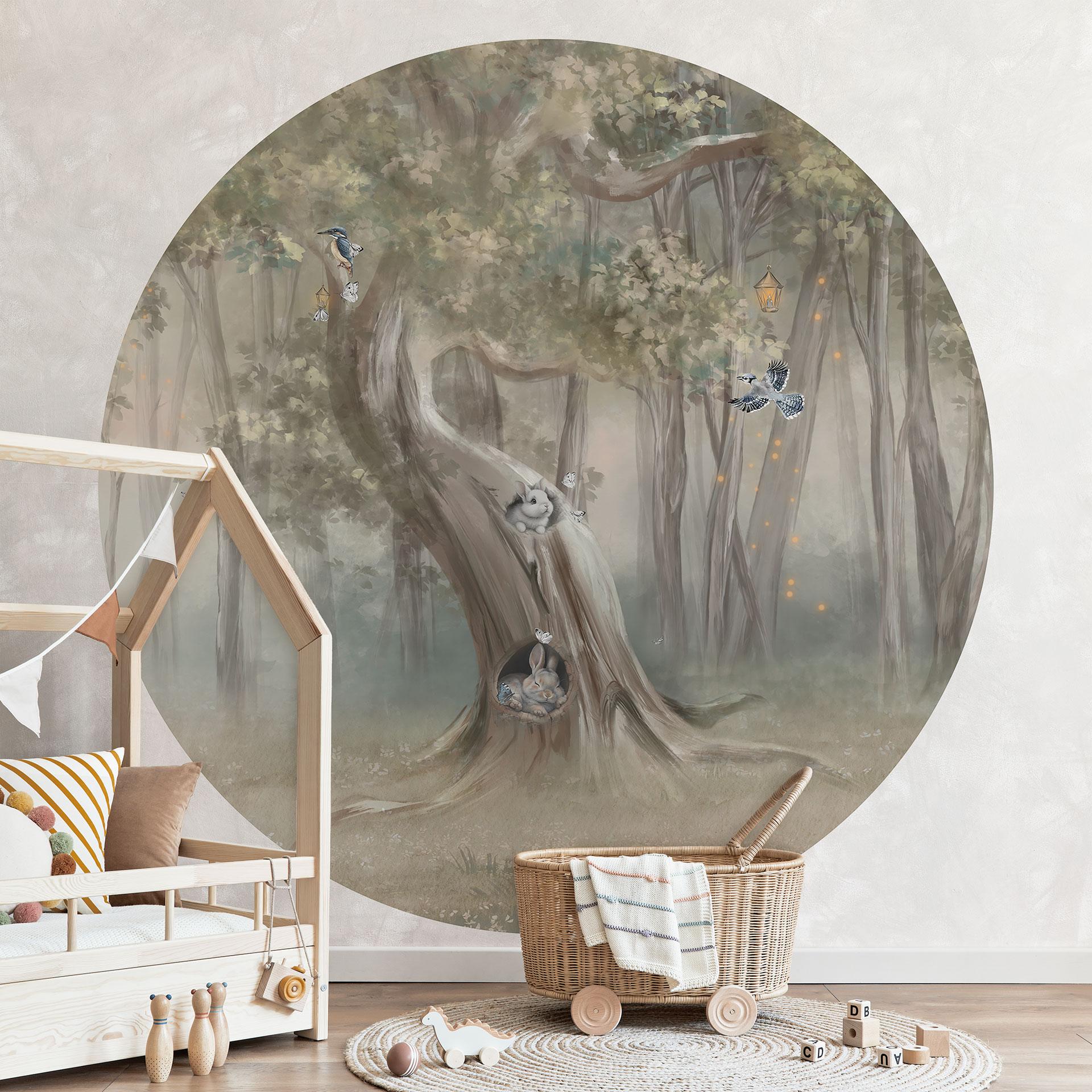 Fotobehang kinderkamer schattige bosdieren tussen bomen - Ms Tiff - rond - zelfklevend/niet-geweven