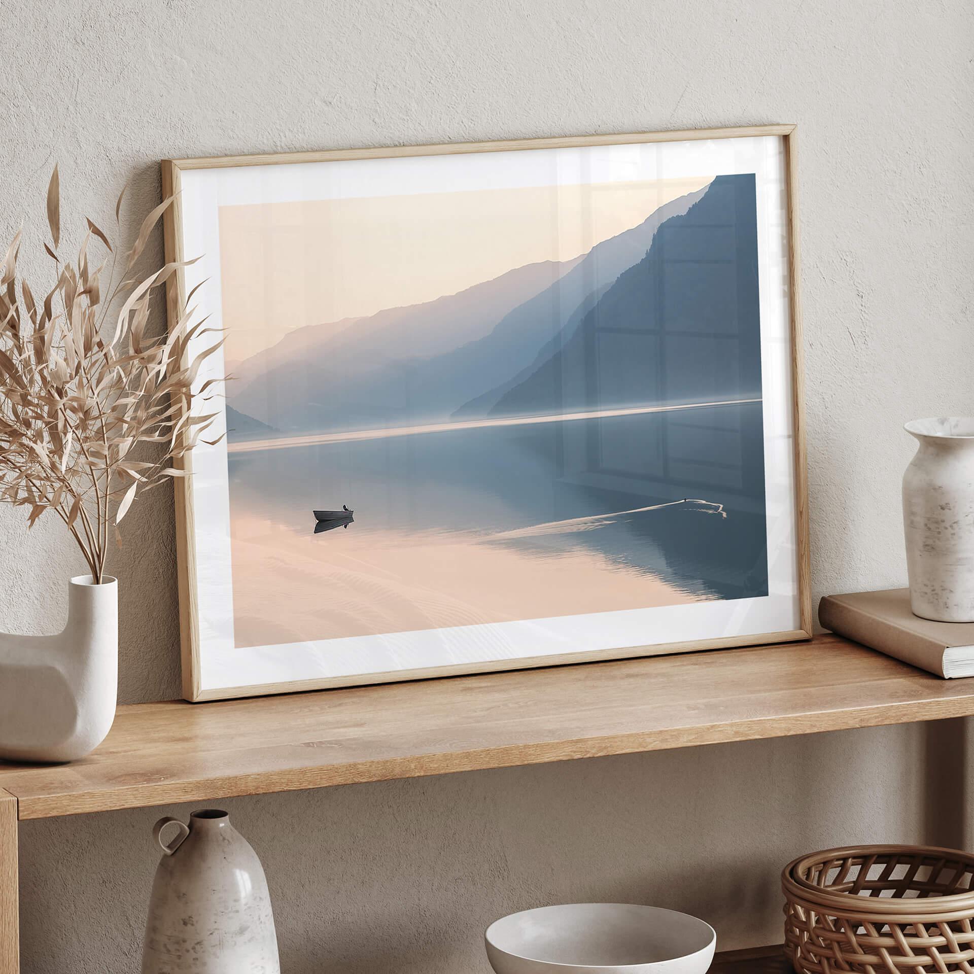 Póster Davidsson - Lago y montañas en pintoresca armonía