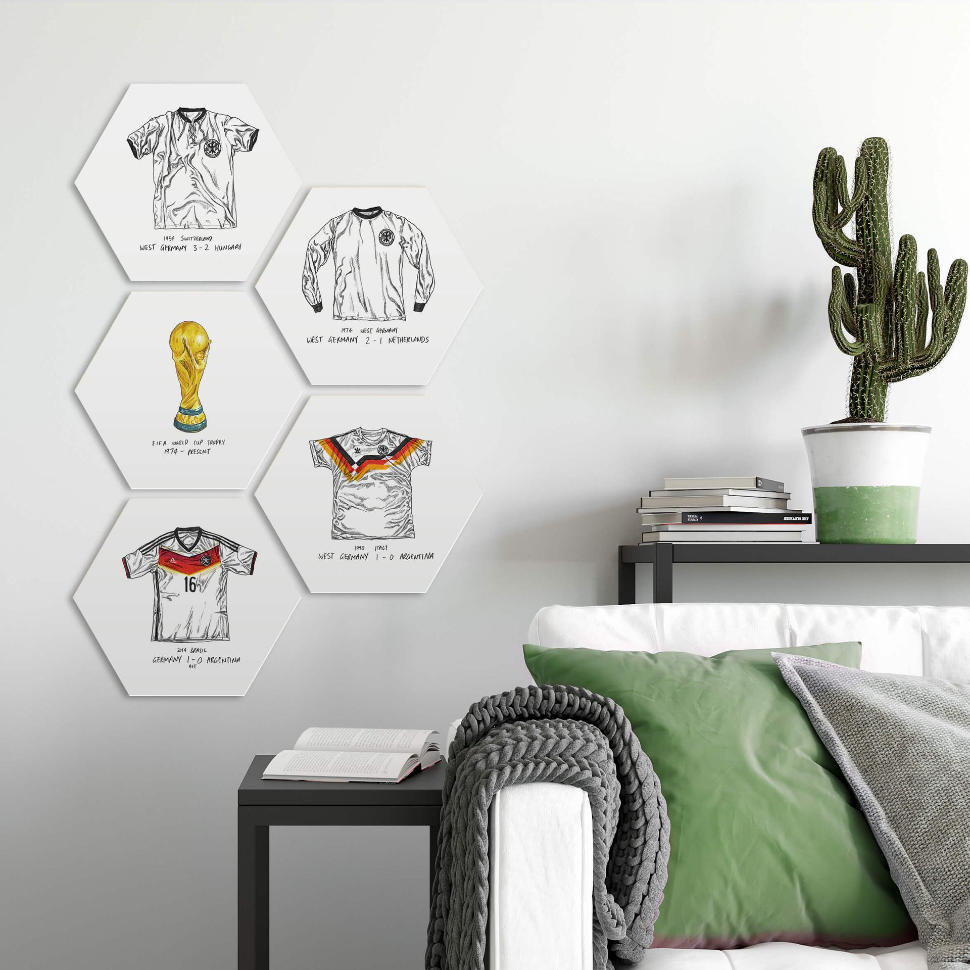 Hexagon - Alu-Dibond Sparshott - Fußballtrikots Deutschland 5er Set