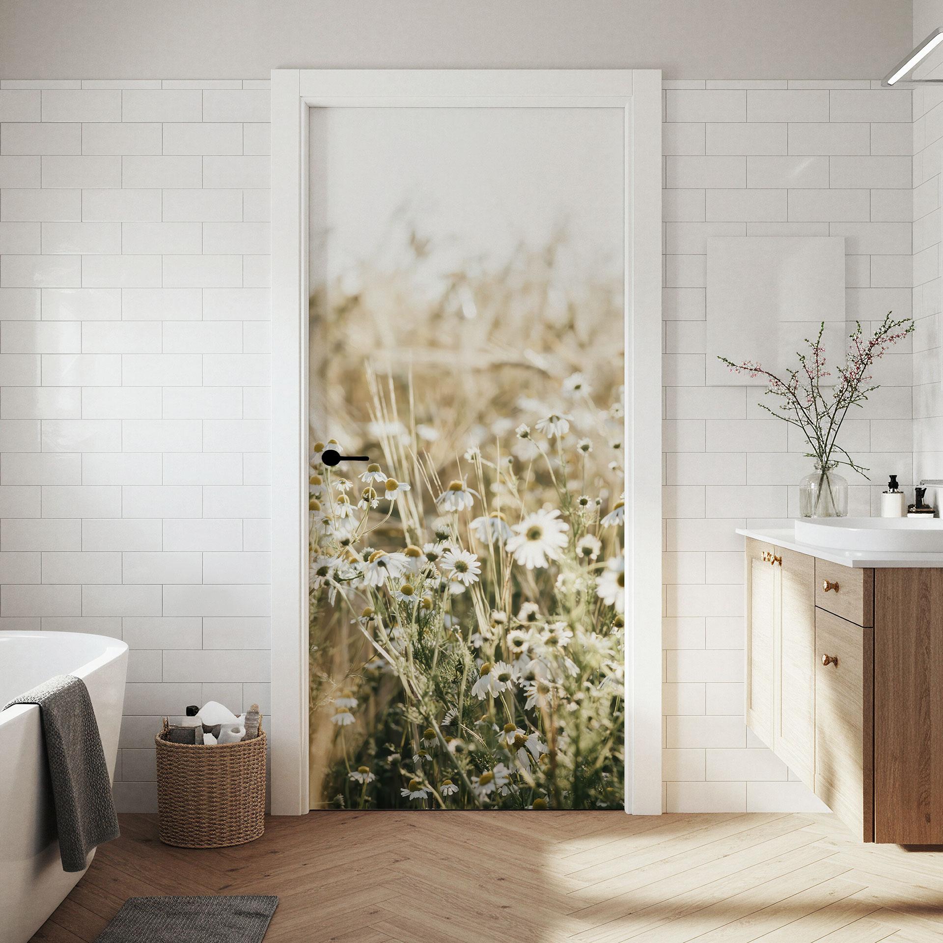 Vinilo para puertas prado de verano con manzanilla - Annie - Decoración autoadhesiva para puertas